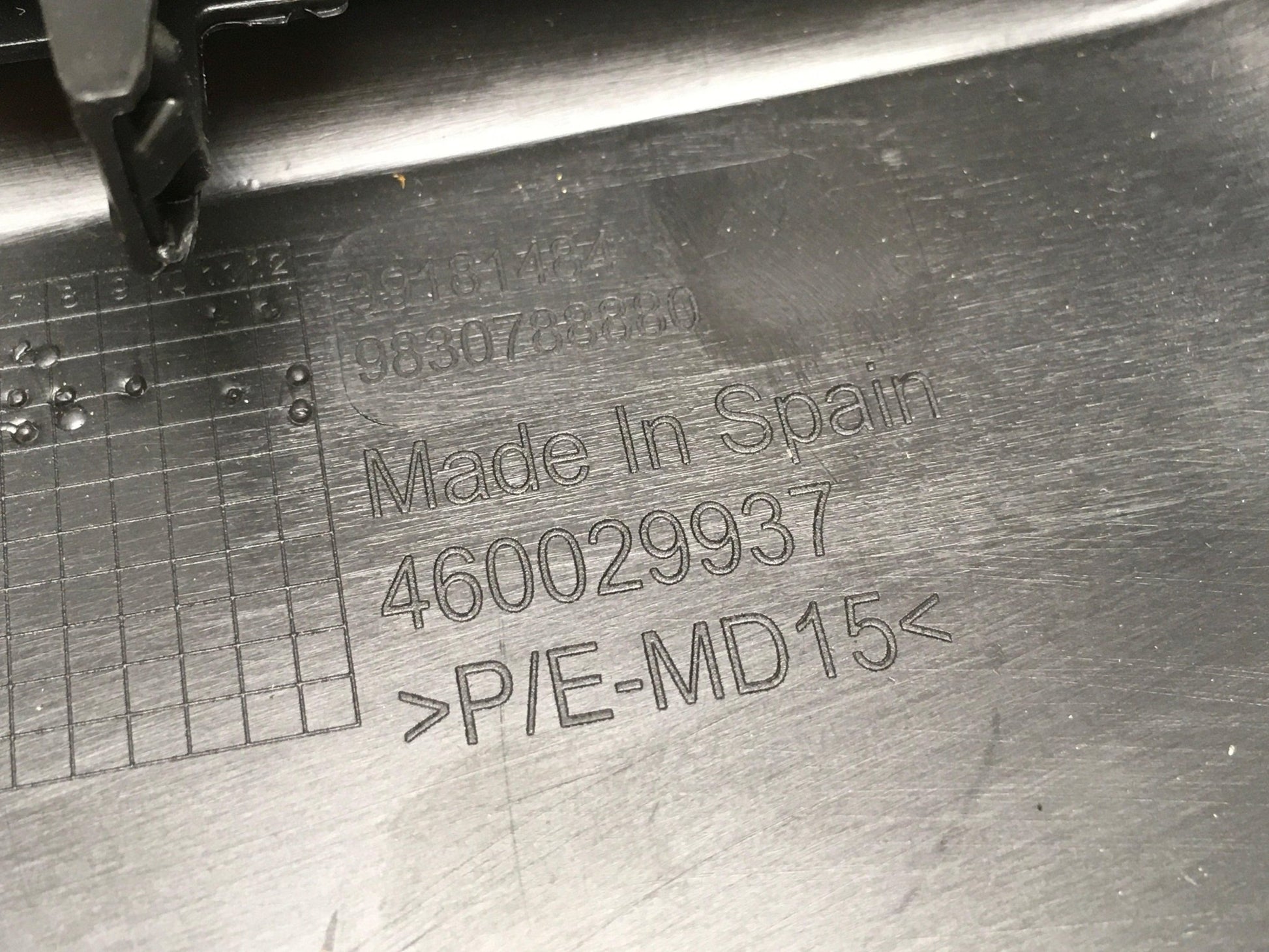 Cubierta Enchufe 12 V USB Opel Corsa F - 9830788880