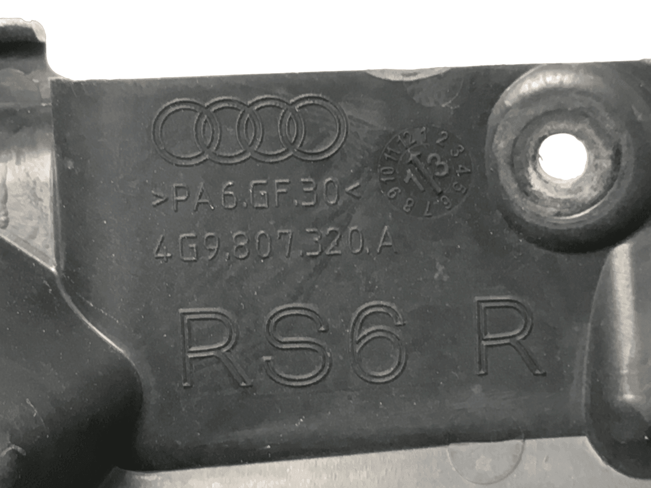 Cubierta escape derecha RS6 4G - 4G9807320A