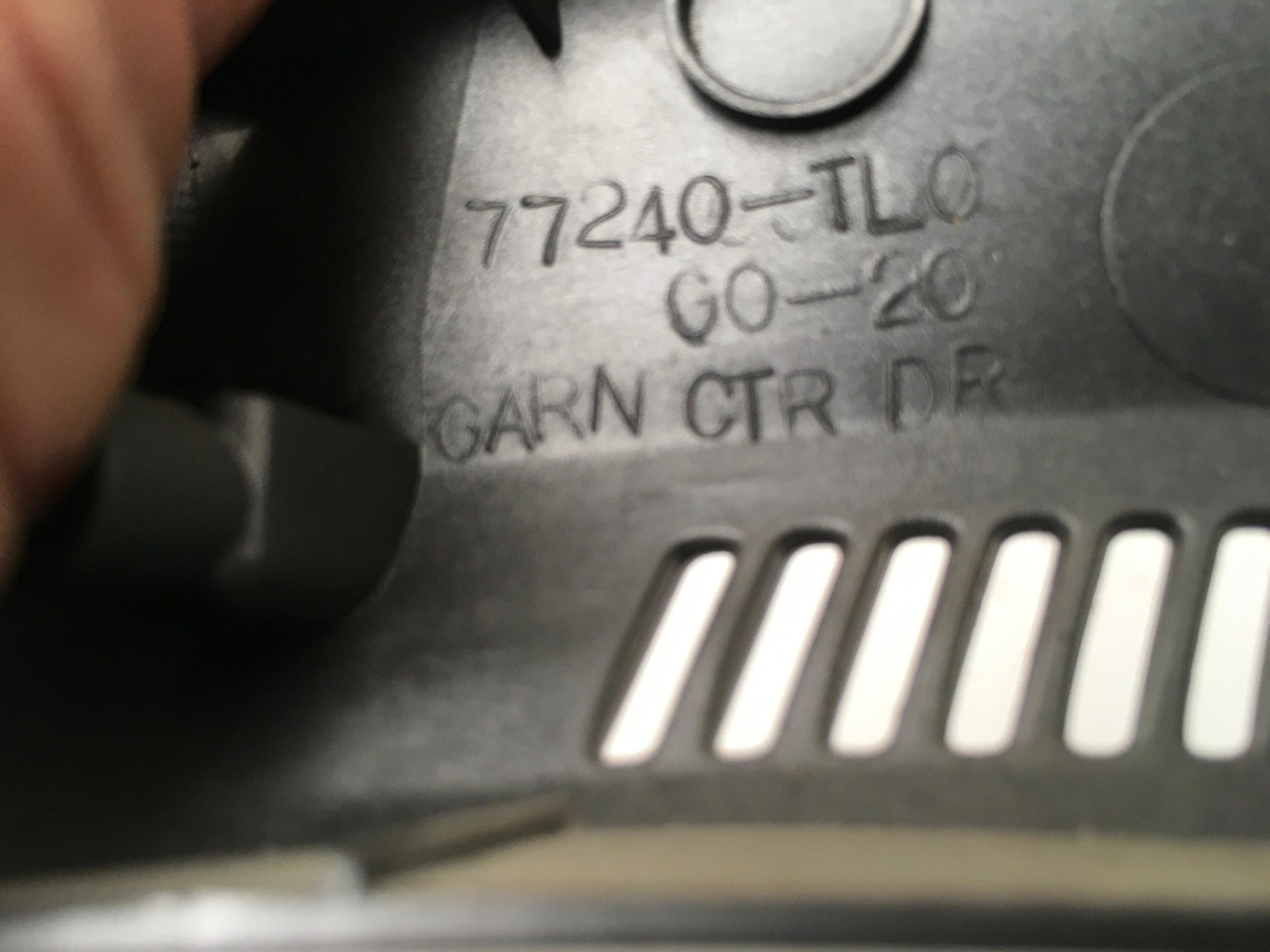 Cubierta izq consola Honda Accord VIII - 77240TL0