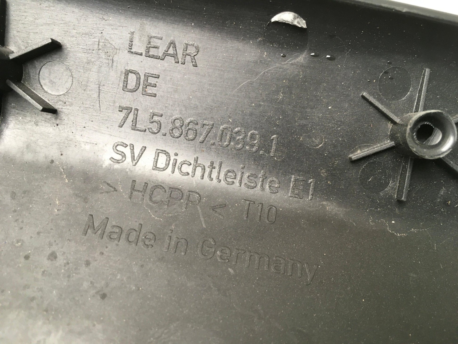 Cubierta izquierda maletero Porsche Cayenne 9PA - 7L58670391