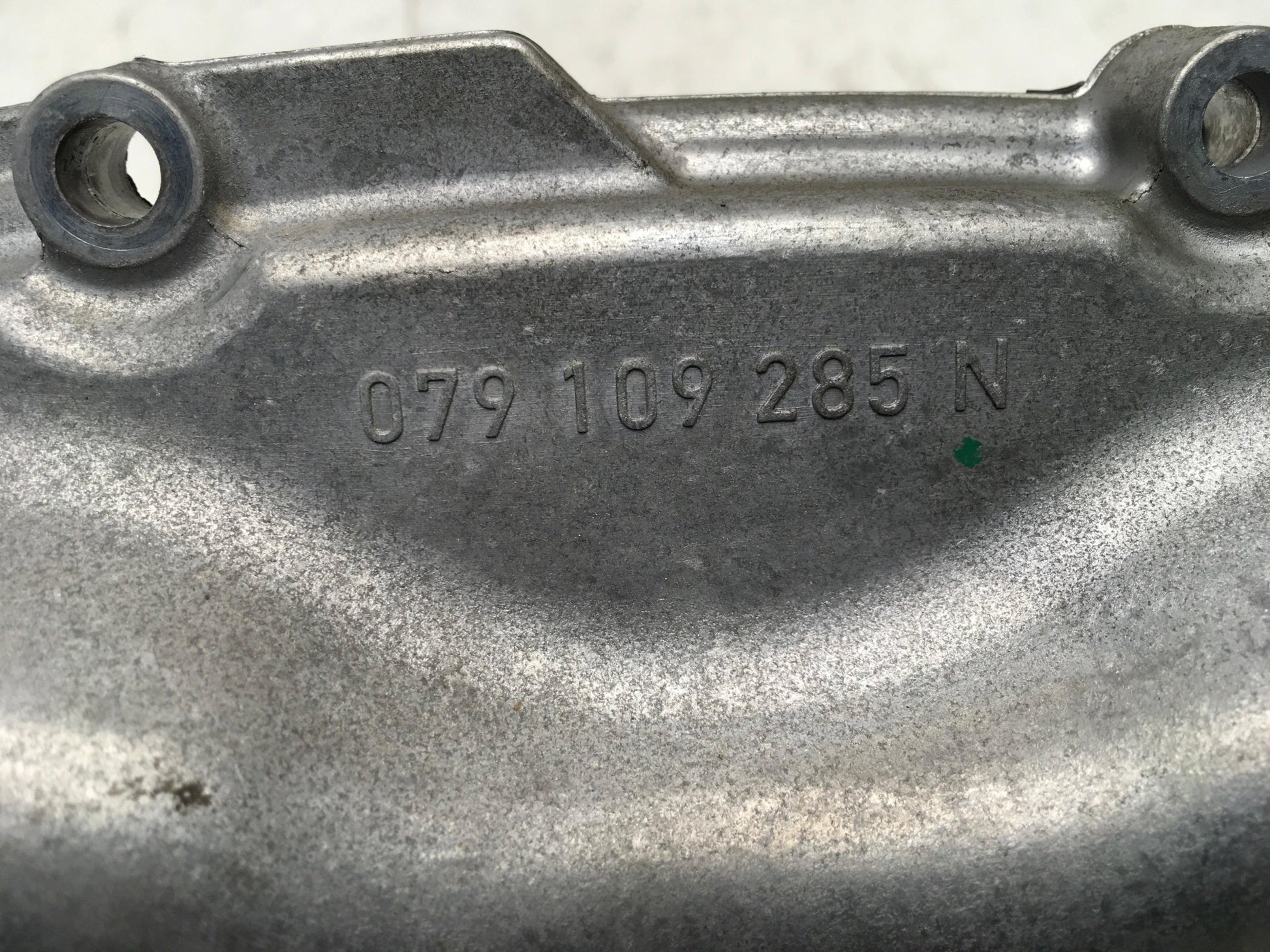 Cubierta levas izq Audi 079109285N - 079109285N