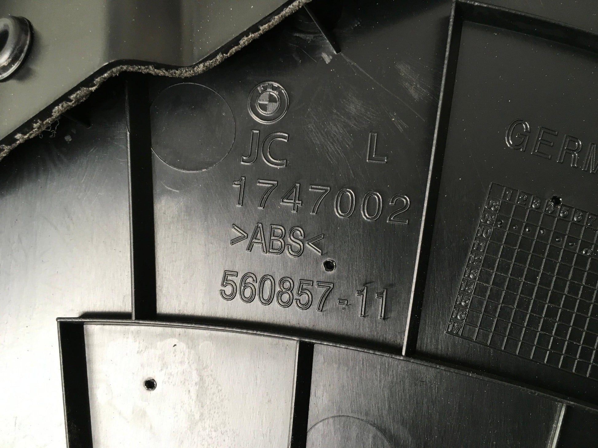 Cubierta Pilar C BMW F07 - 