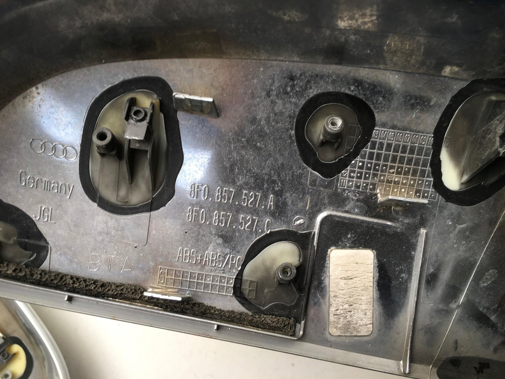 Cubierta retrovisores Audi 8F0857528A - 8F0857528A