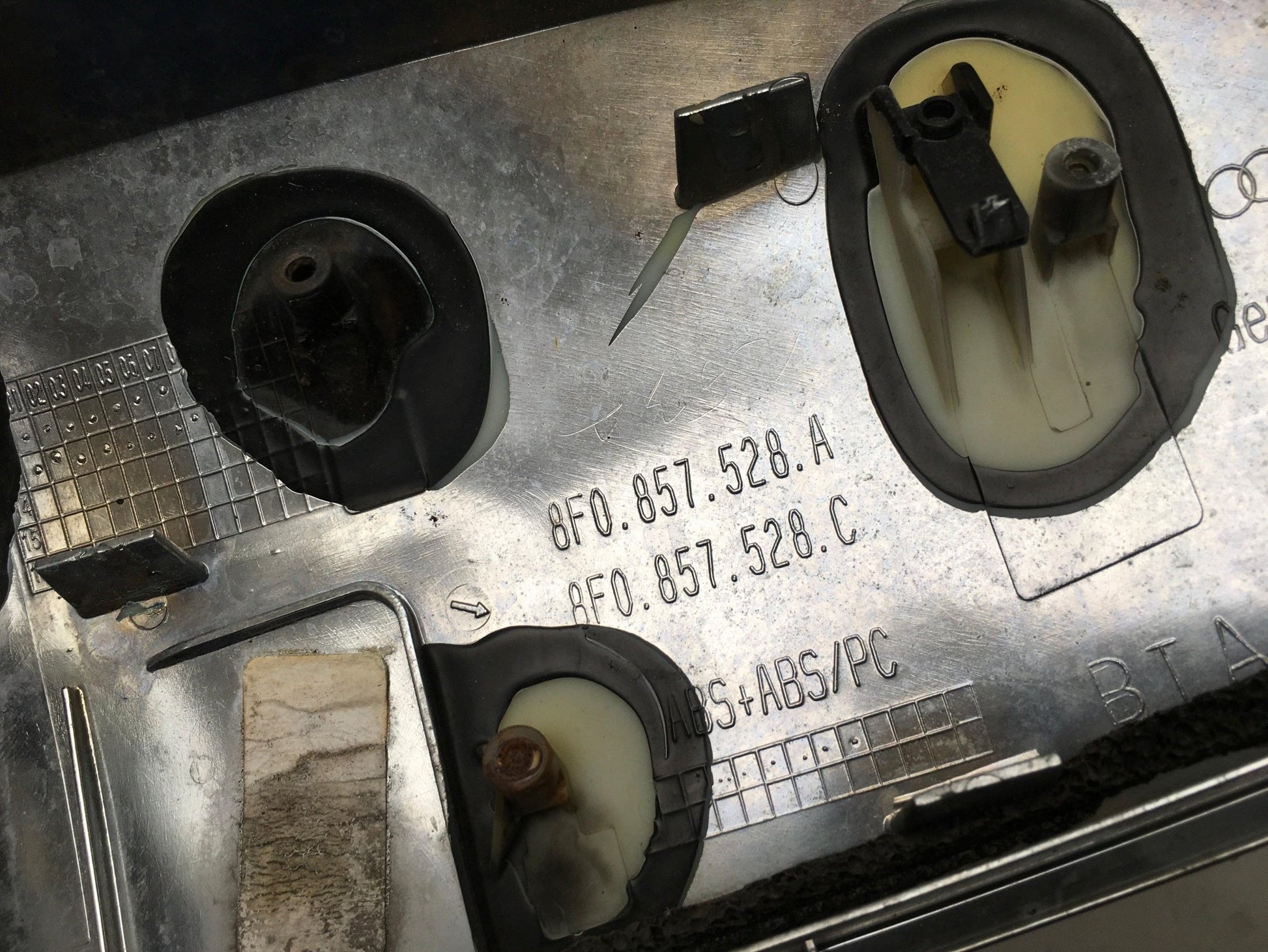 Cubierta retrovisores Audi 8F0857528A - 8F0857528A