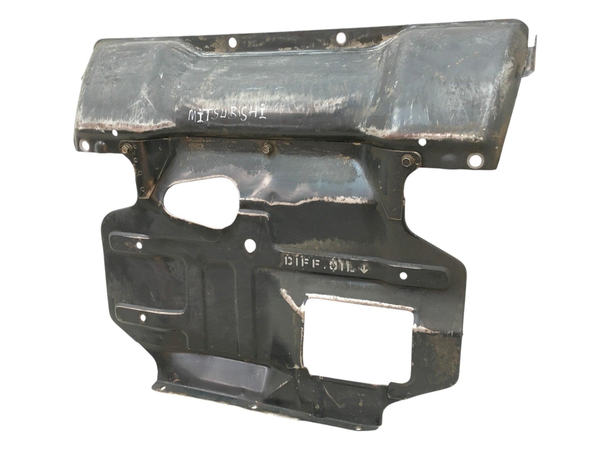 Cubre Bajos Mitsubishi Montero I - CubrecarterMitsubishi