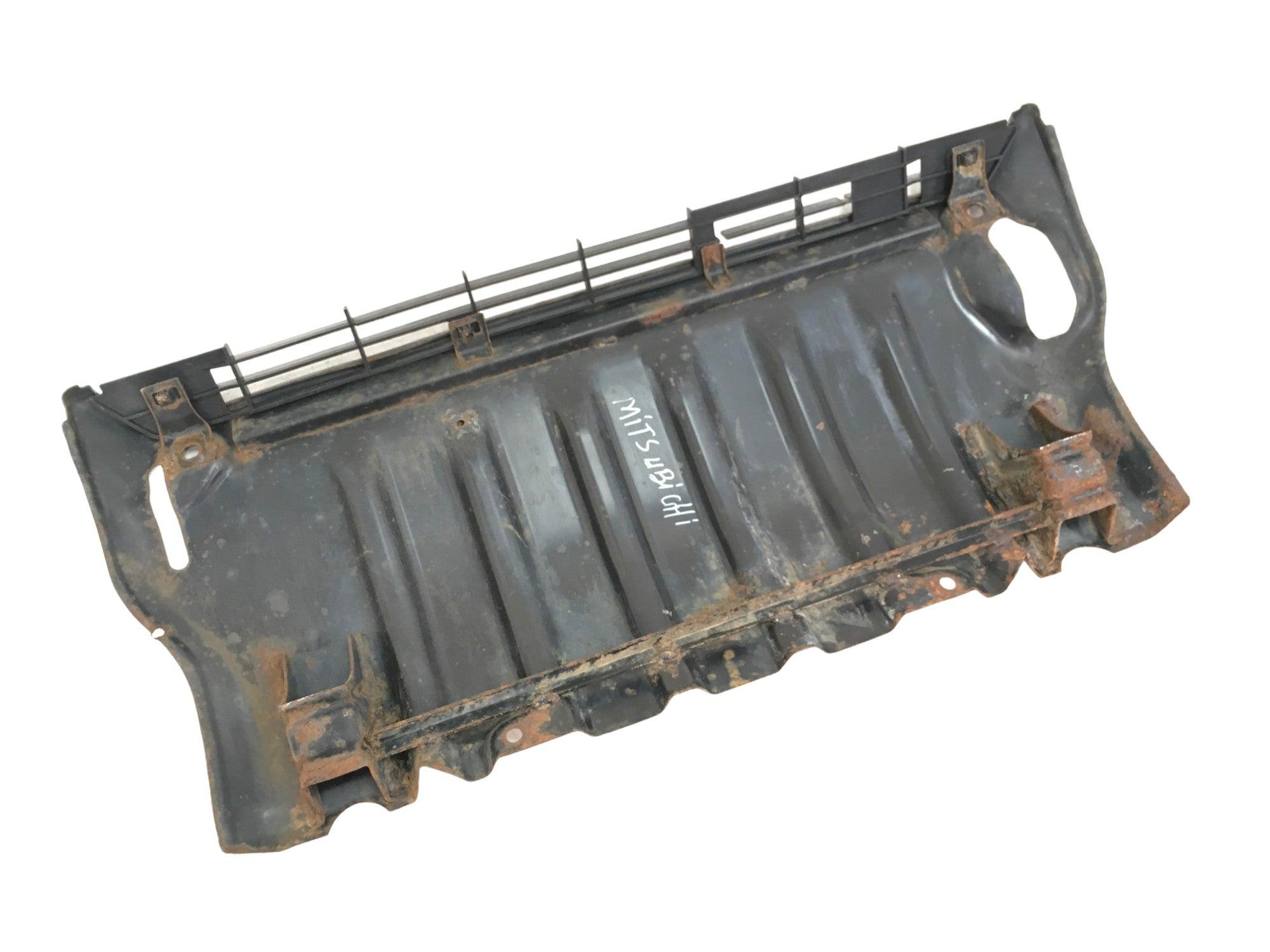 Cubre bajos Mitsubishi Pajero II - MB635451