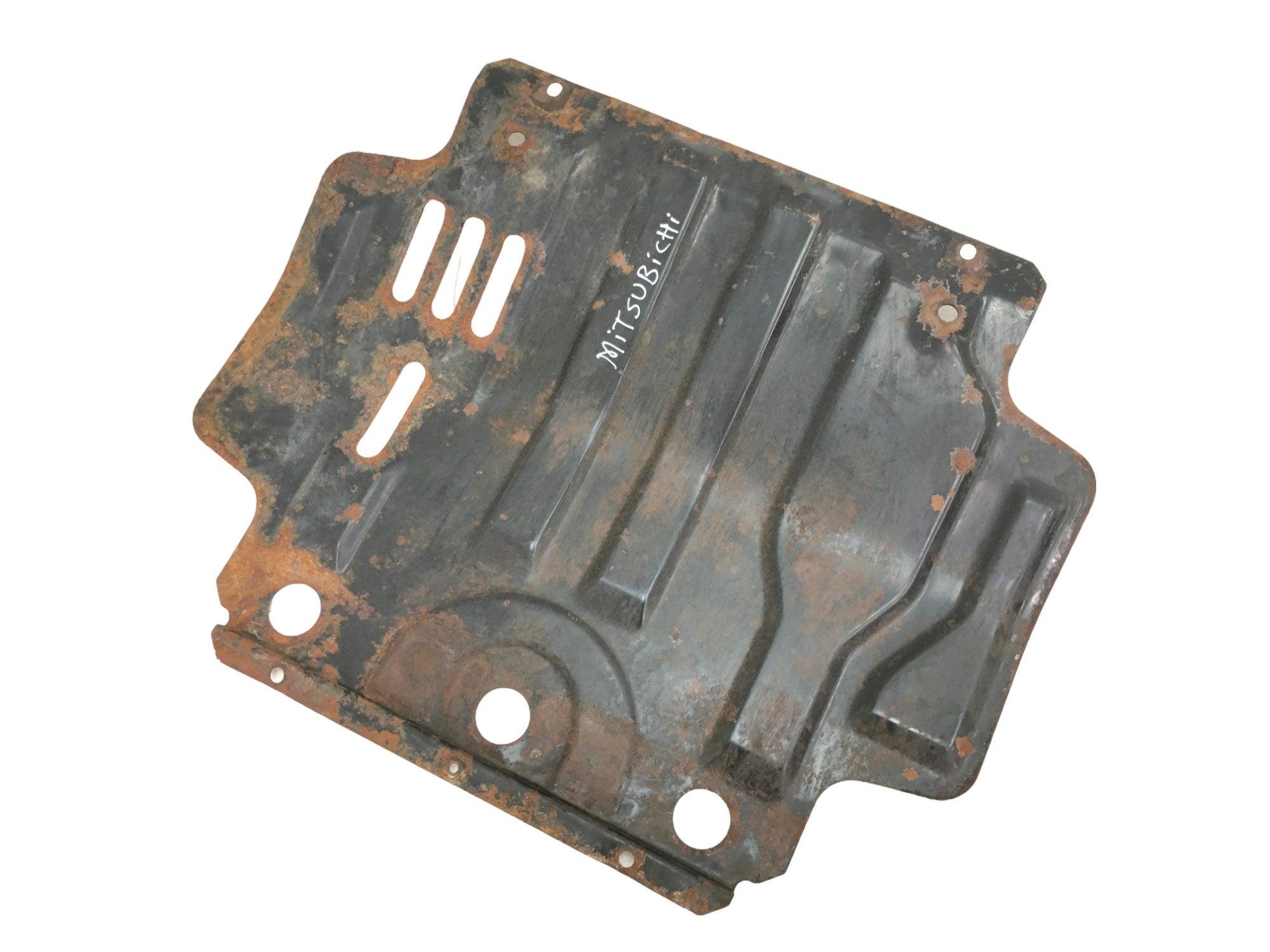 Cubre bajos Mitsubishi Pajero II - MB635452