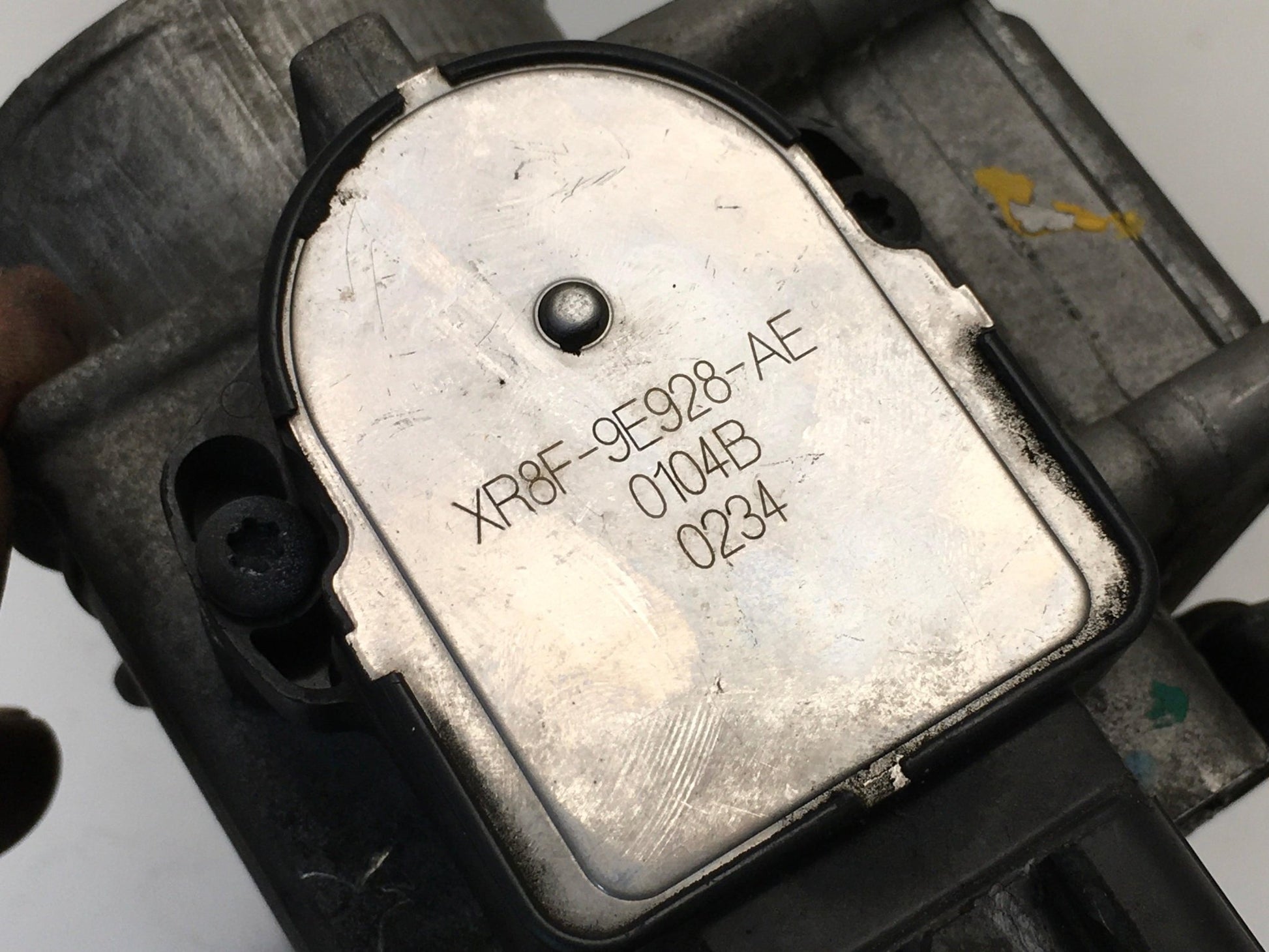 Cuerpo mariposa Jaguar XR8U - AM - XR8F9E928AE