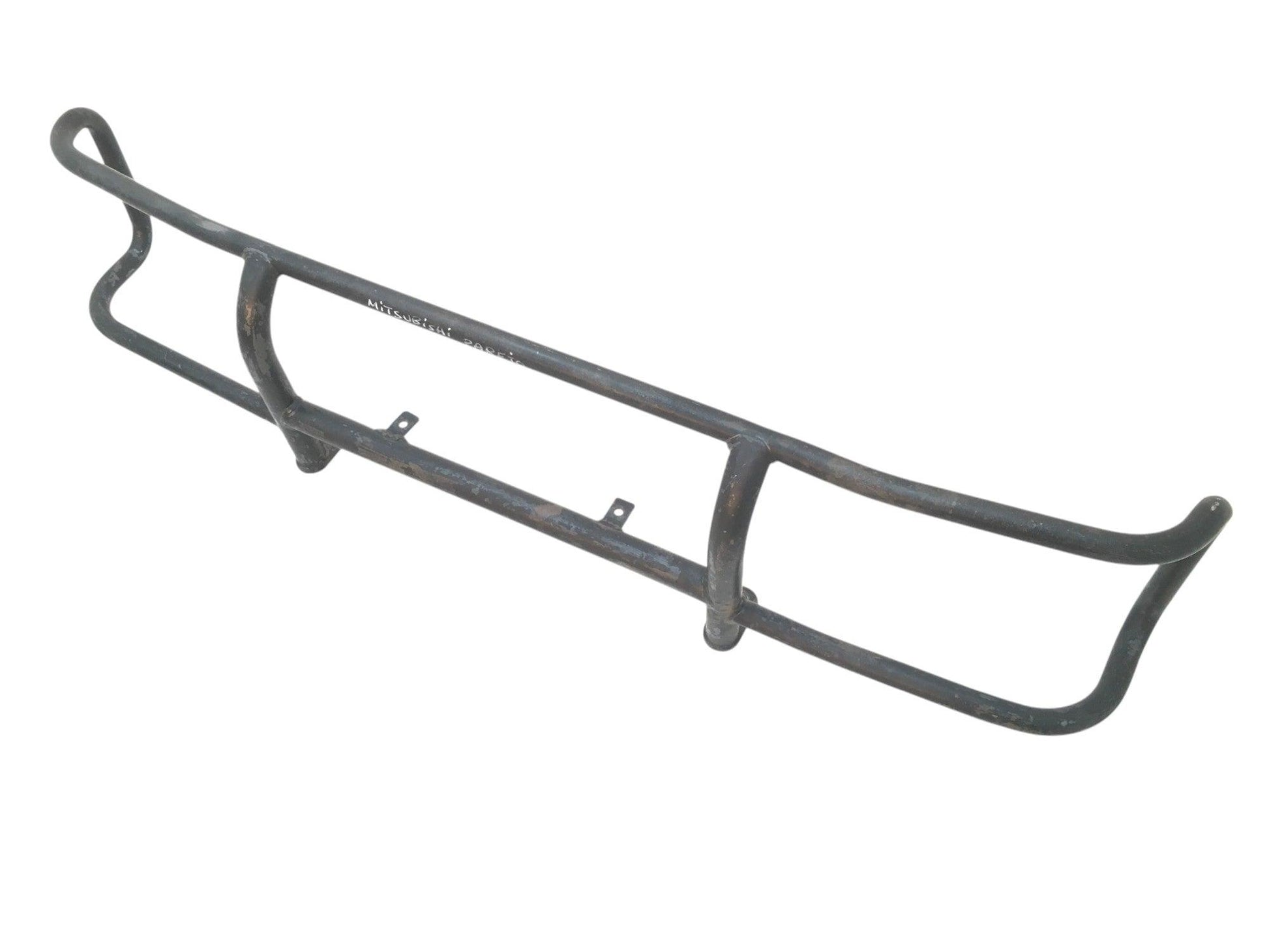 Defensa paragolpes delantero Mitsubishi Montero I - 