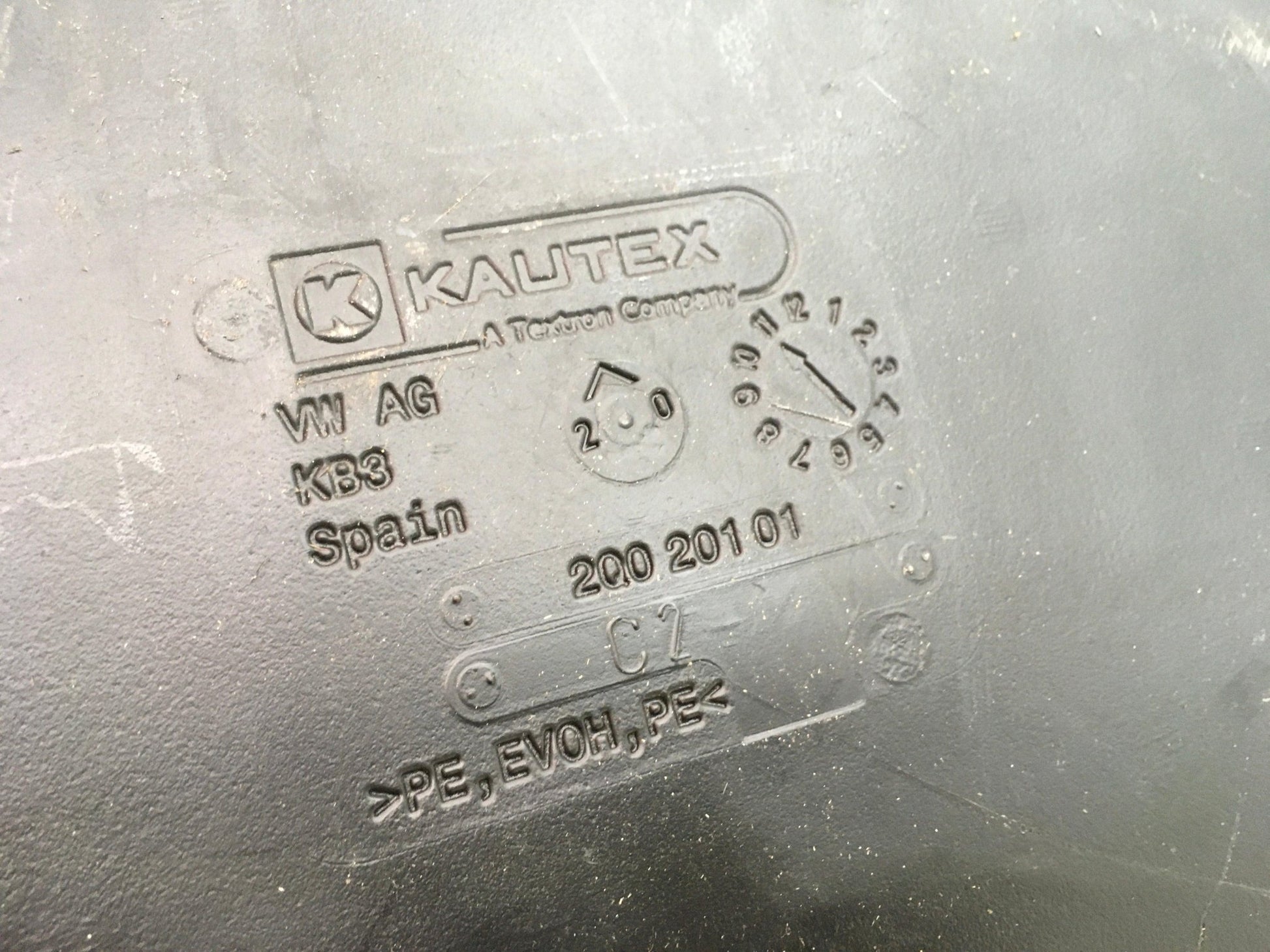 Deposito combustible VW 2Q020101 - 2Q020101