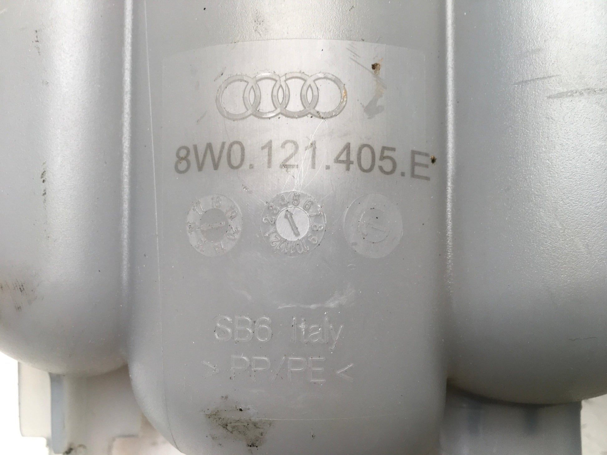 Deposito Expansion Audi A5 F5 / A4 B9 - 8W0121405E