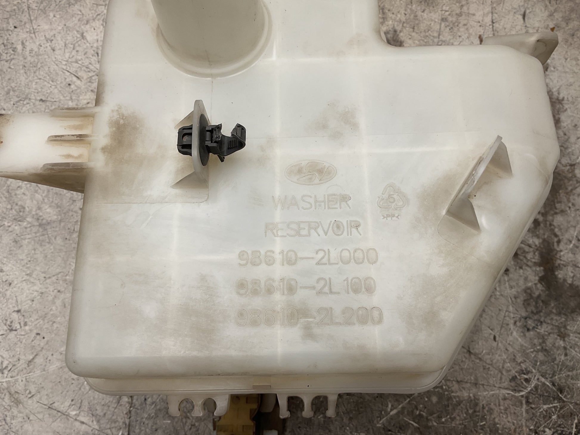 Deposito Limpia Hyundai i30 2006 - 2013 - 986102L000