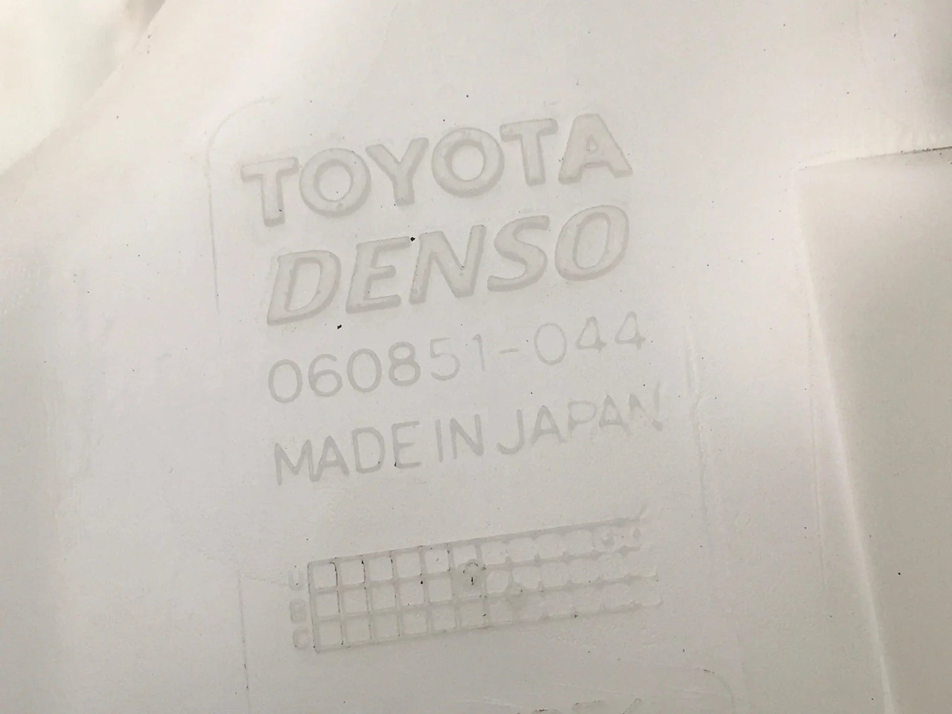 Deposito limpiaparabrisas Toyota Rav4 II