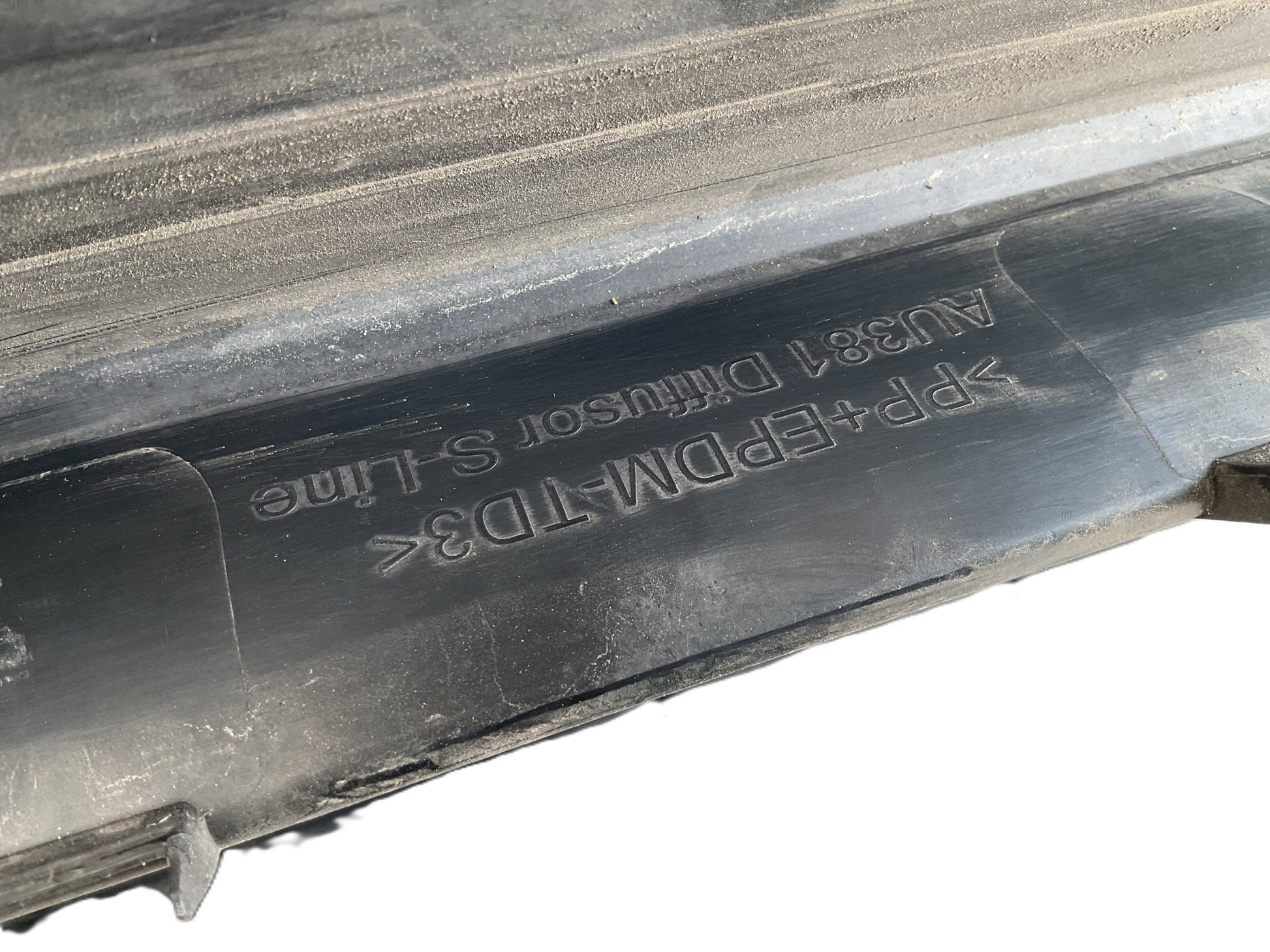 Difusor Parachoques Tra Audi A3 8Y 20-24 - 8Y5807521B