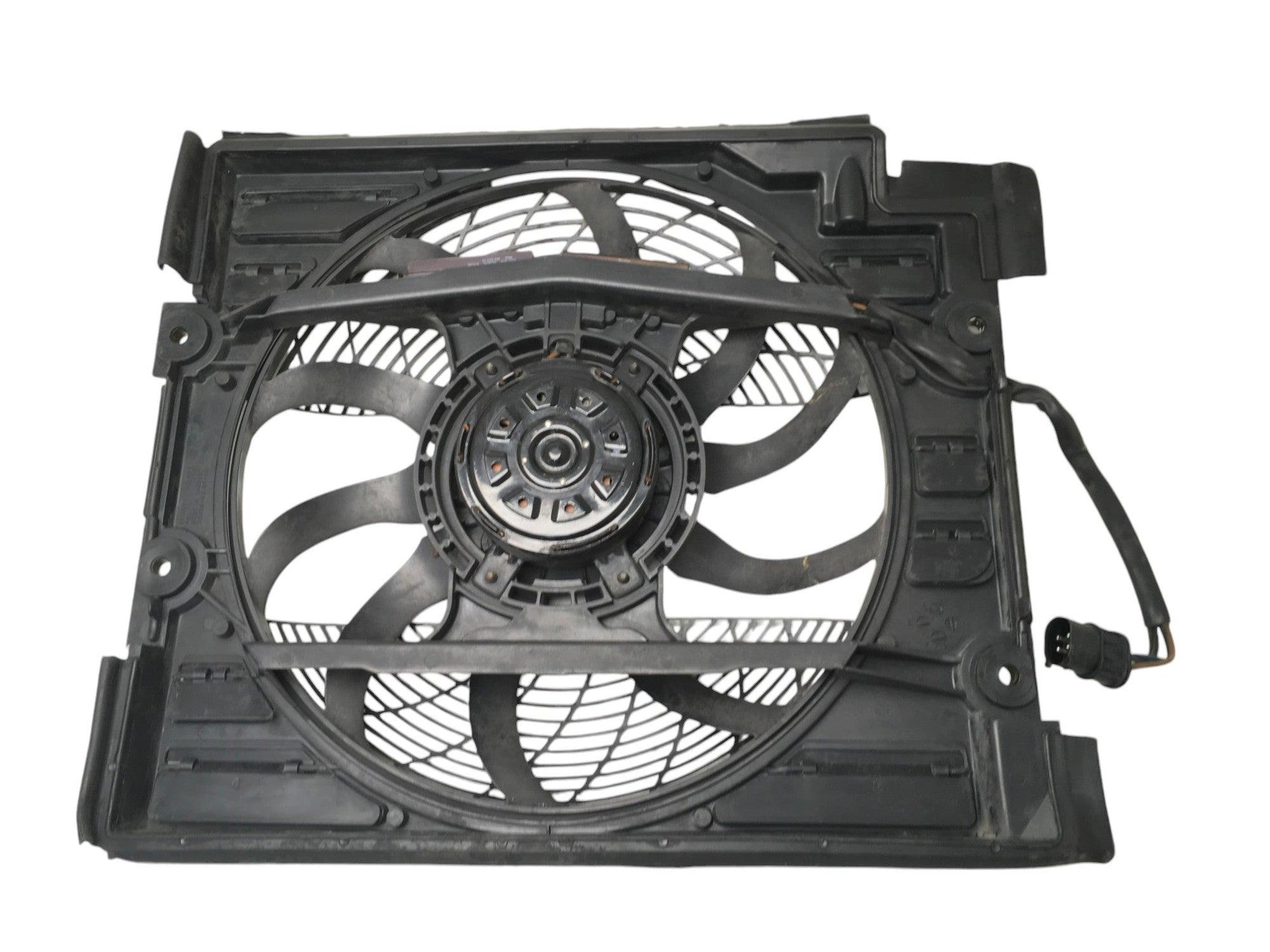 Electroventilador BMW 5 E39 - 64548380780