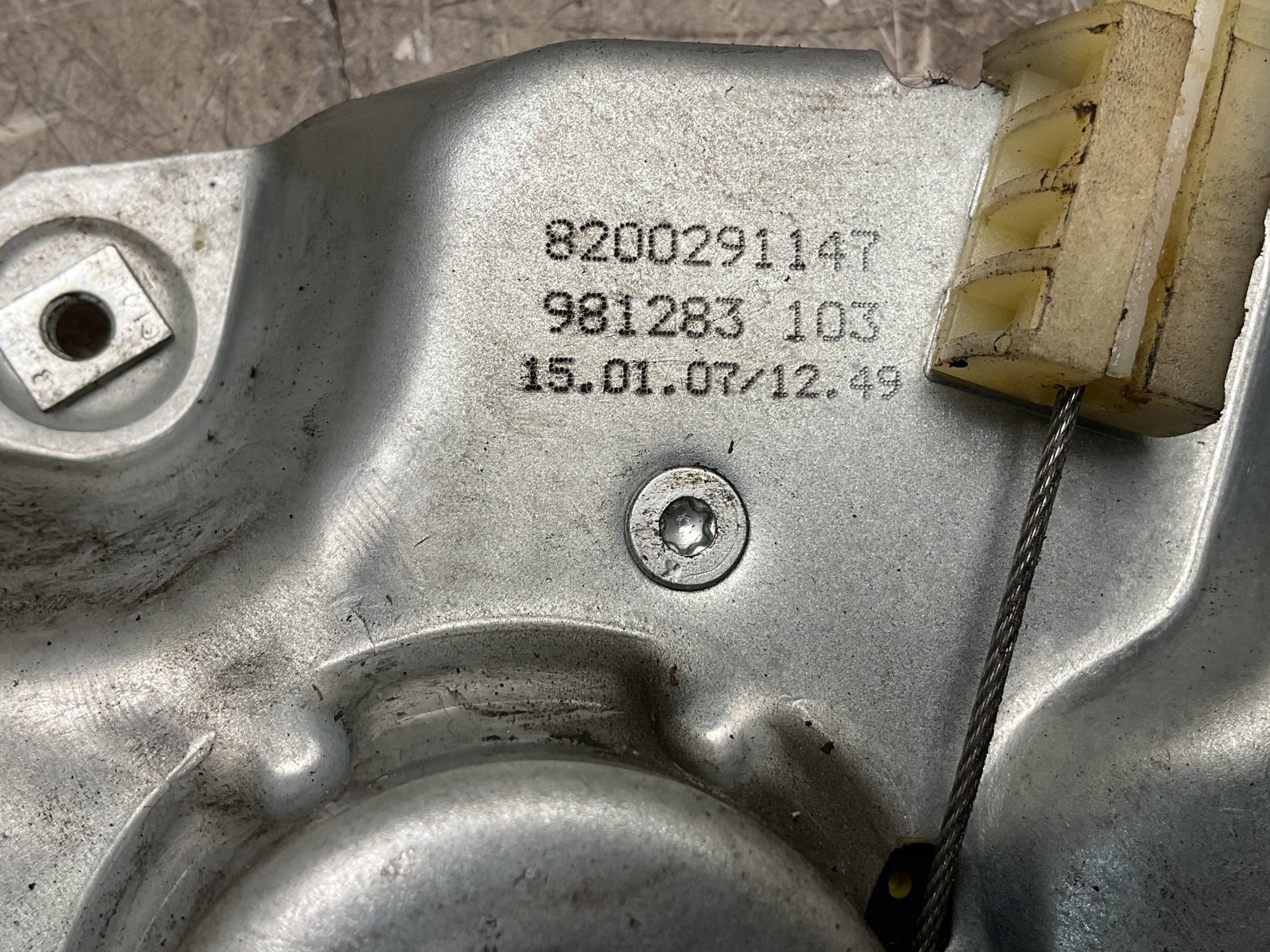 Elevalunas del dcho Renault Clio - 8200291147