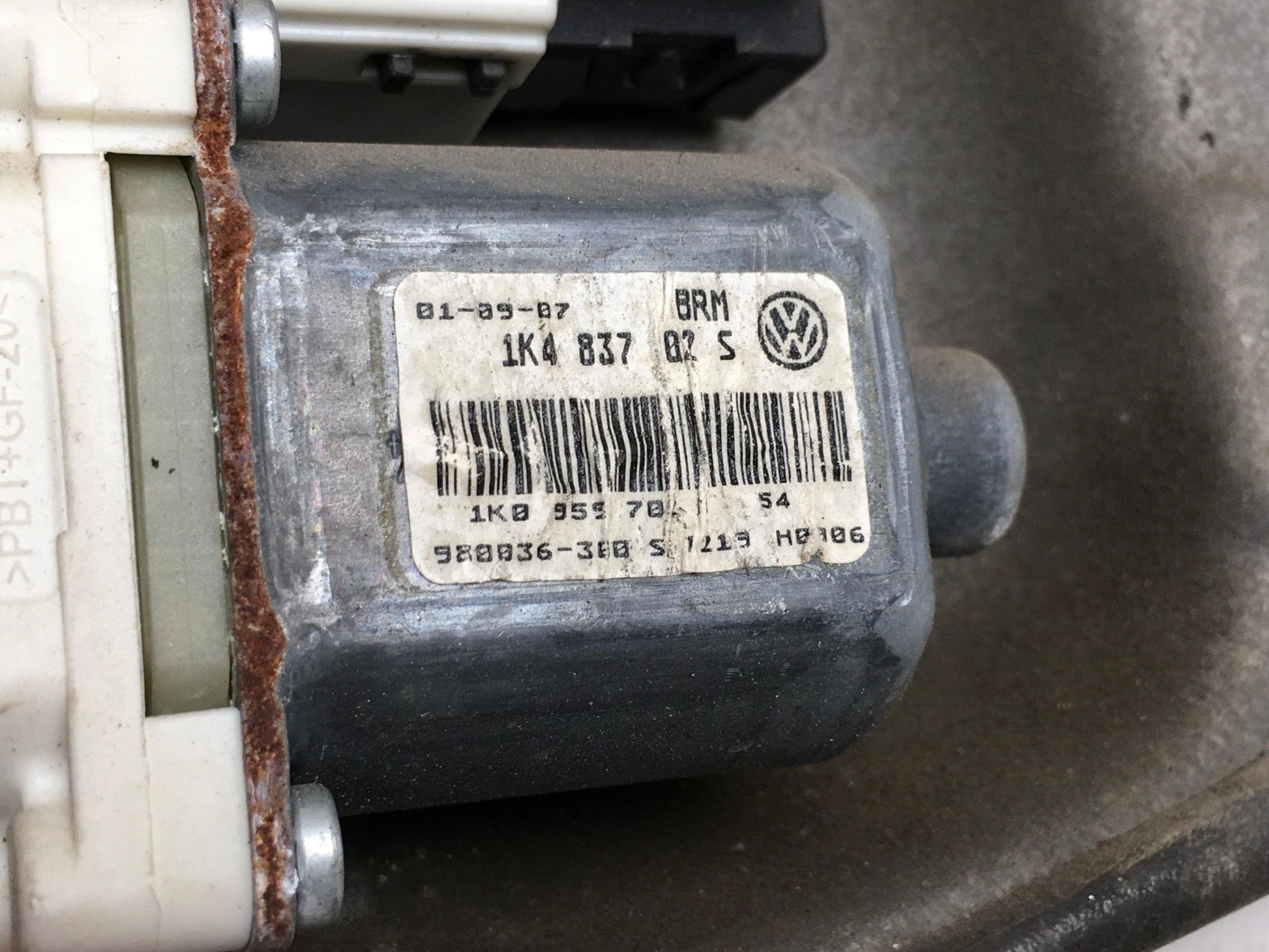 Elevalunas del Dcho VW Golf V - 05075730