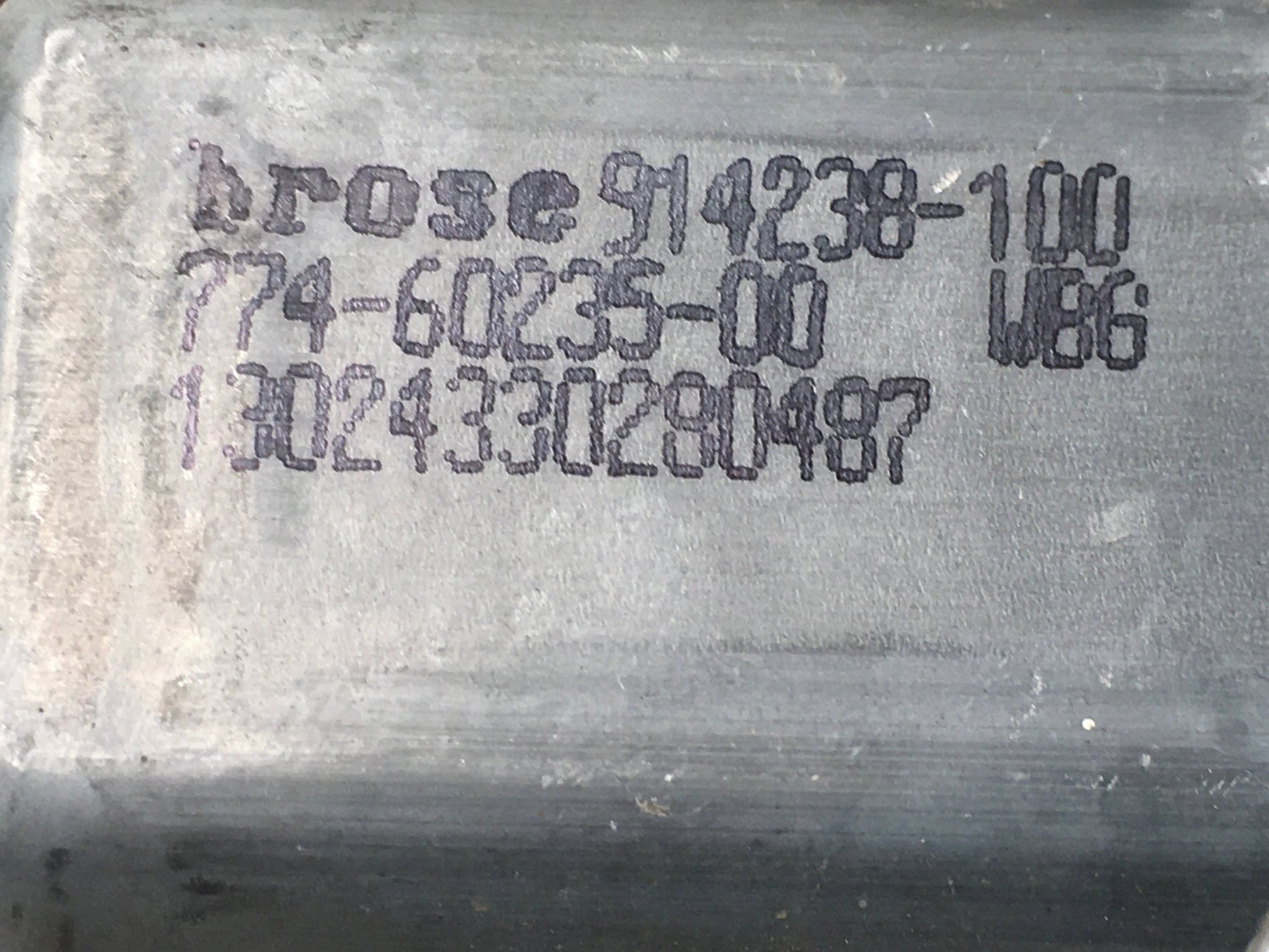 Elevalunas del izq Peugeot 5008 3008 - 9682808980