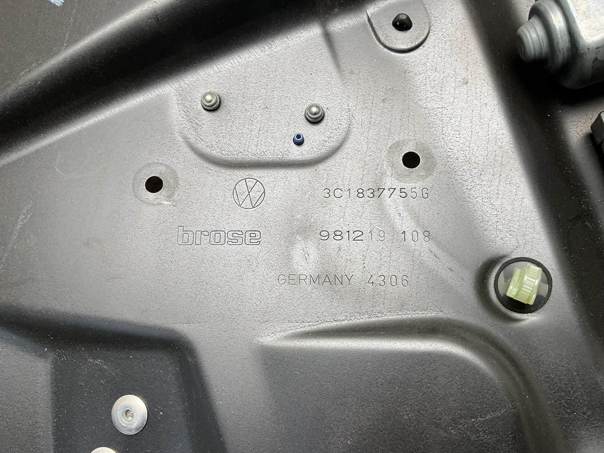 Elevalunas del izq VW Passat B6 3C - 3C1837755G