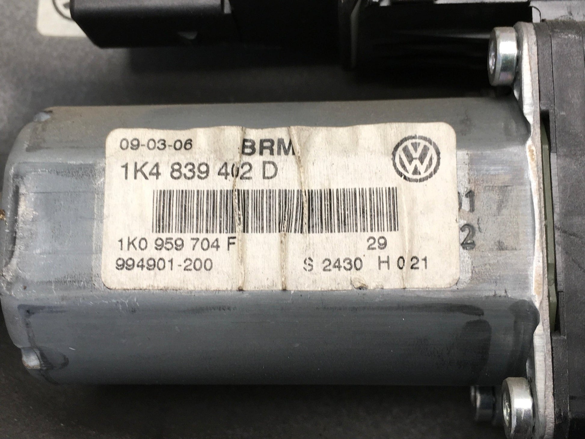 Elevalunas trasero dcho VW Golf V - 1K0959704F