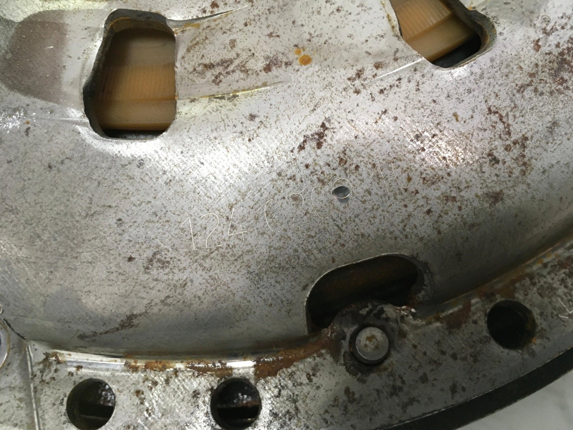 Embargue y buje Volvo 124020910 - 124020910