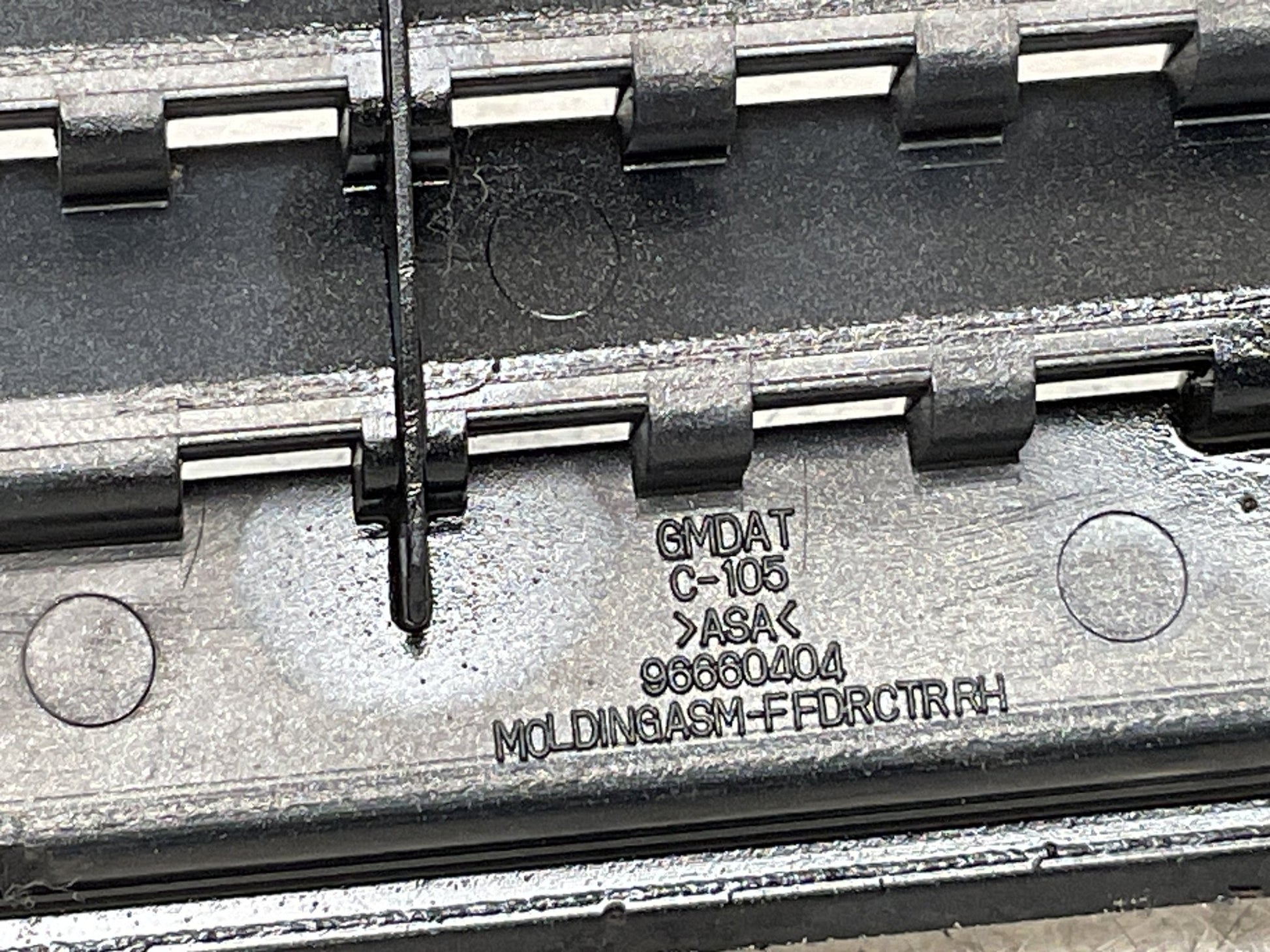 Embellecedor Aleta dcha Opel Antara 2006 - 2014 - 96660404