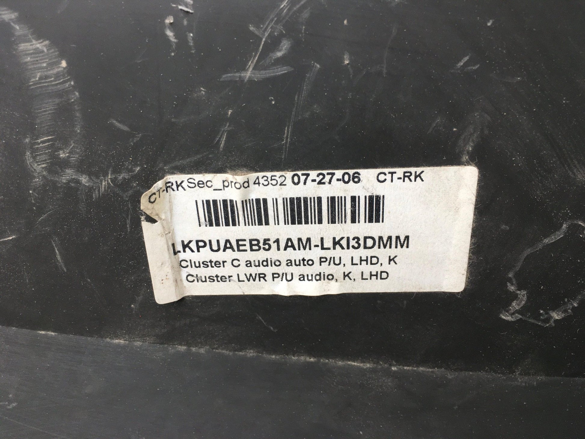 Embellecedor central Nissan 68246EB302 - 68246EB302