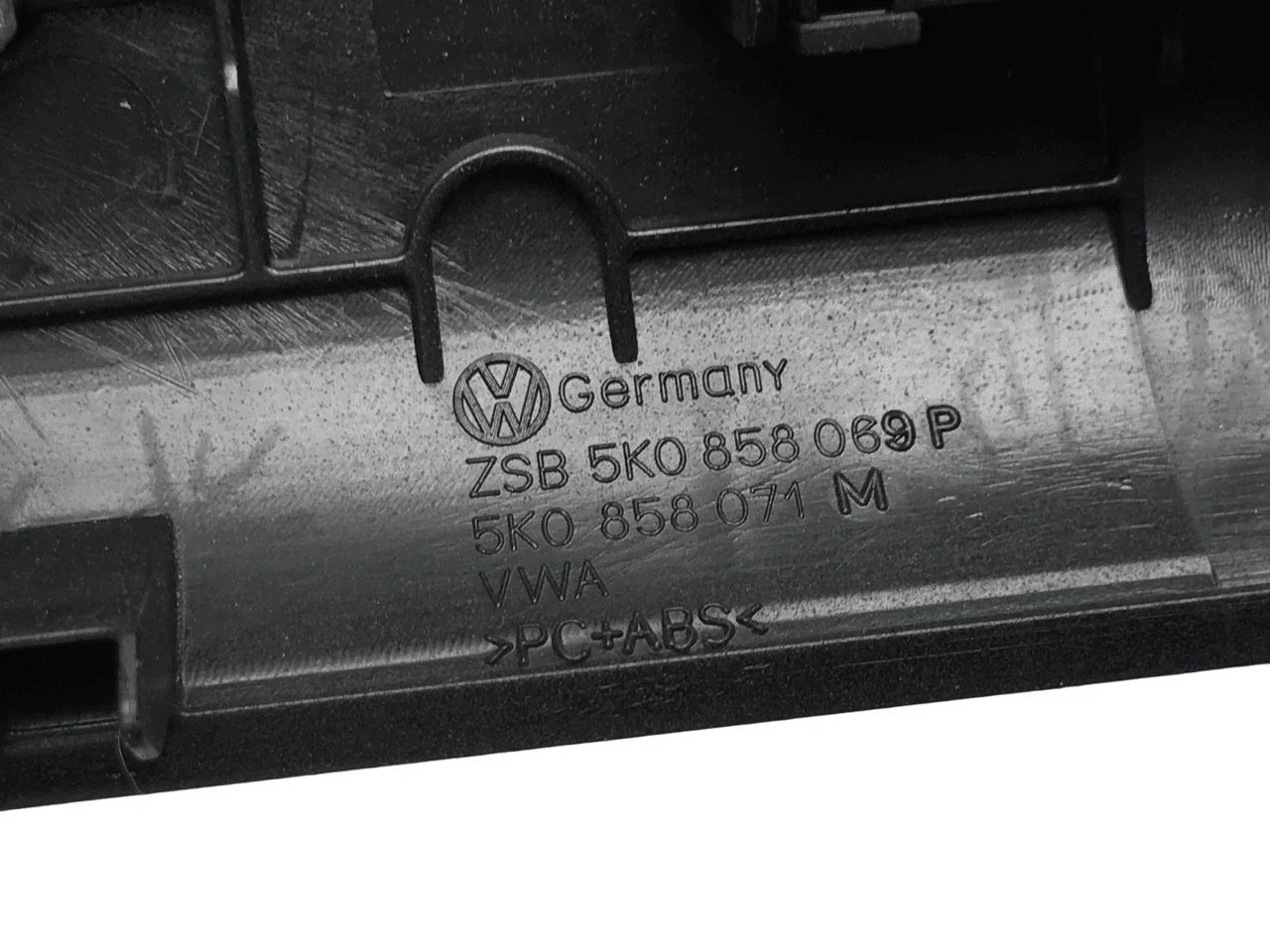 Embellecedor clima VW Golf VI