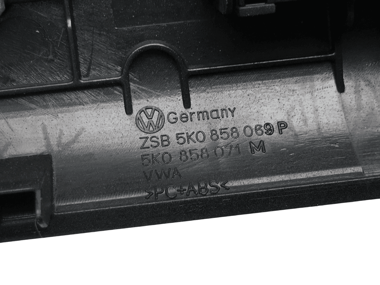 Embellecedor clima VW Golf VI - 5K0858069P