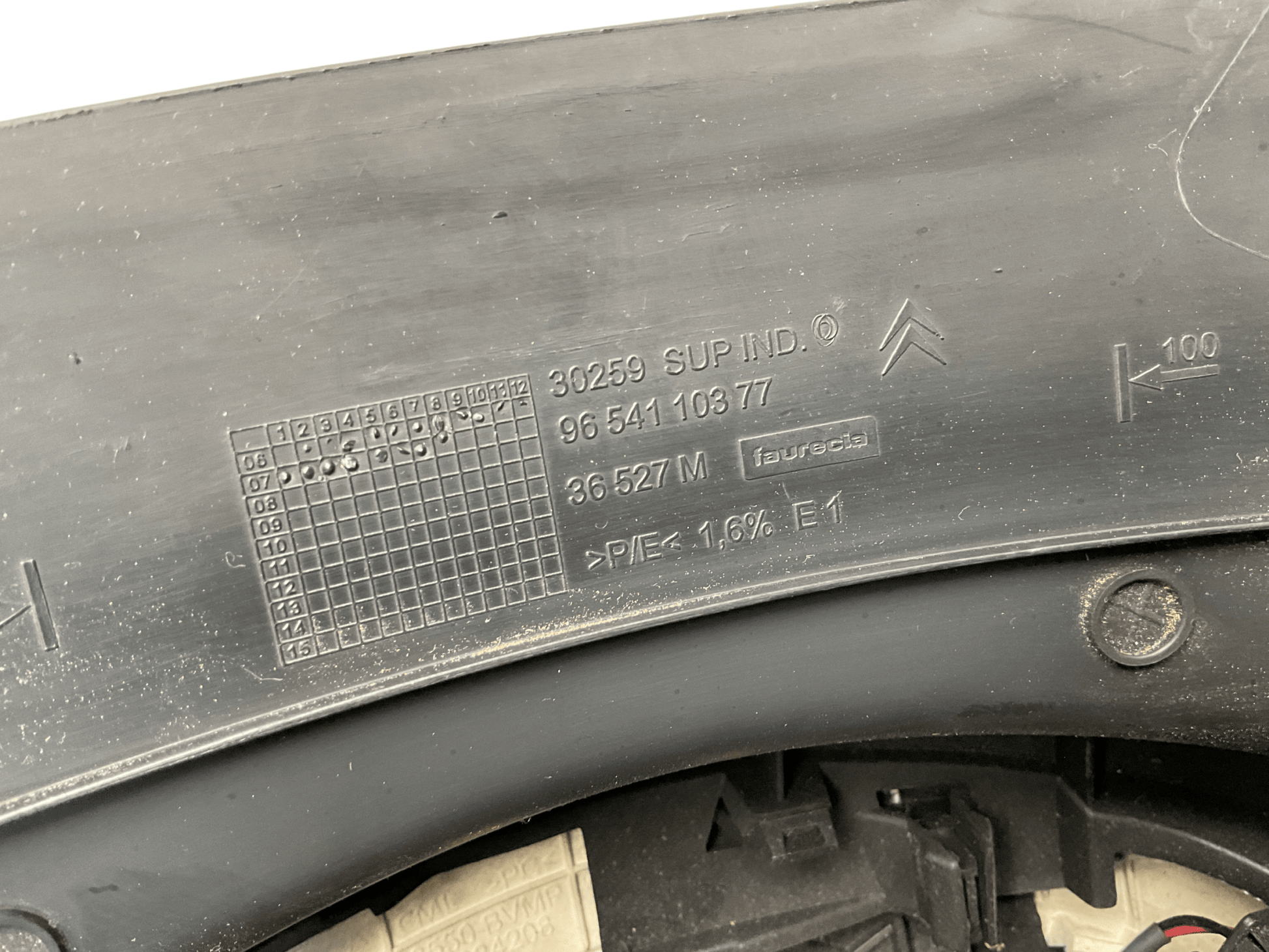 Embellecedor columna direccion Citroën C4 Picasso I 06-13 - 9654110377