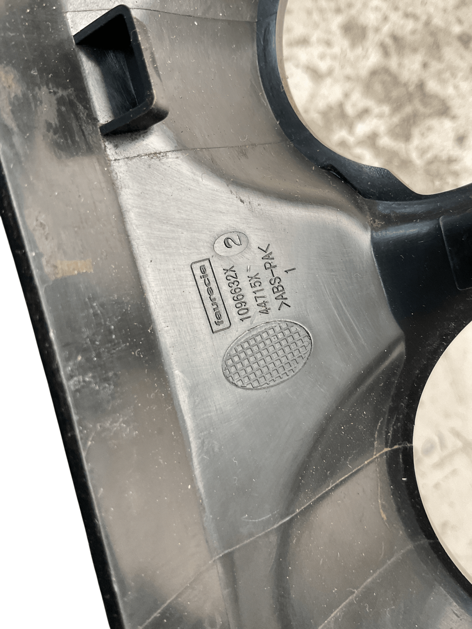 Embellecedor consola central Peugeot 1096632X - 1096632X