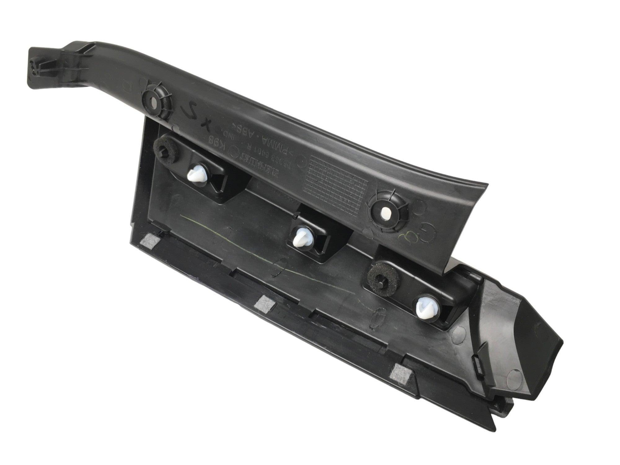 Embellecedor izq aleron Renault Clio IV GrandTour - 960335491R