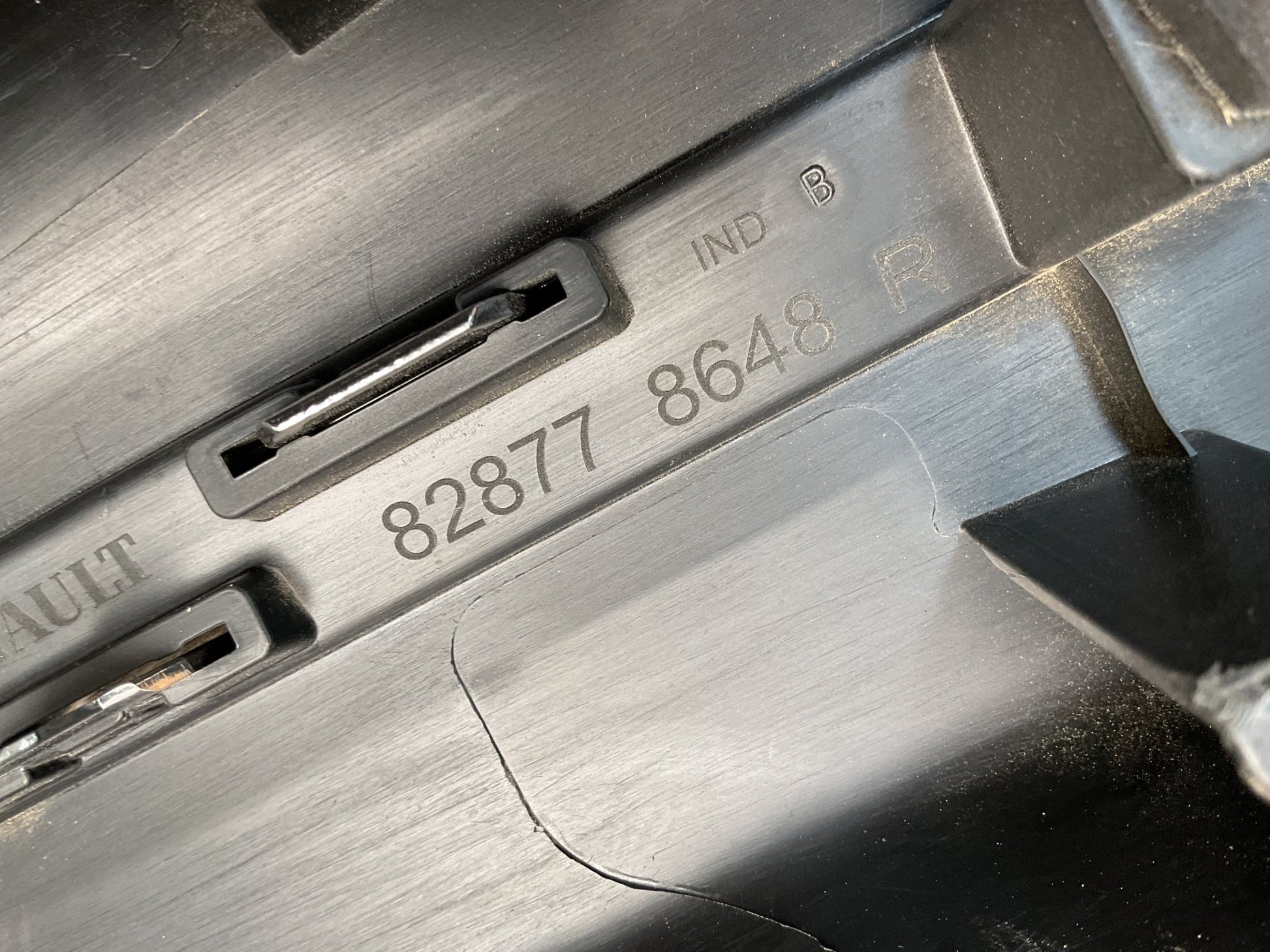 Embellecedor puerta tra izq Scénic IV 16-22 - 828778648R