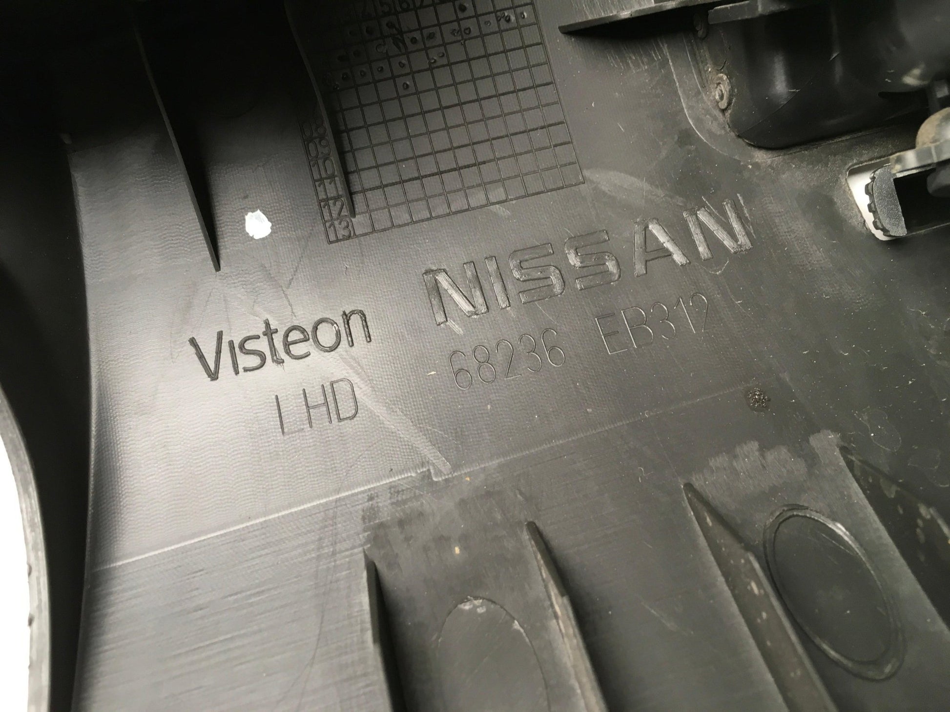 Embellecedor salpicadero Nissan 68236EB312 - 68236EB312