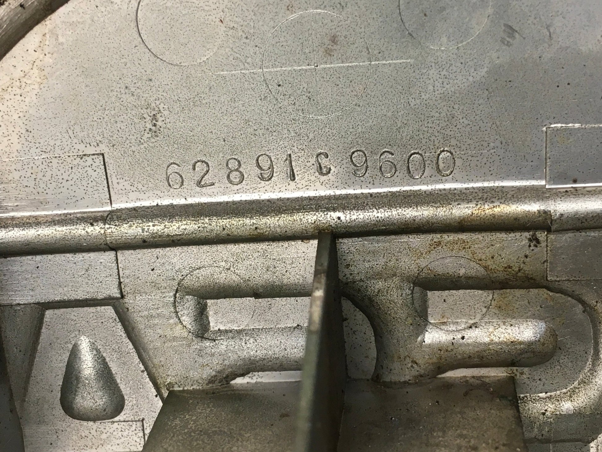 Emblema Marca Nissan Patrol K260 - 62891C9600