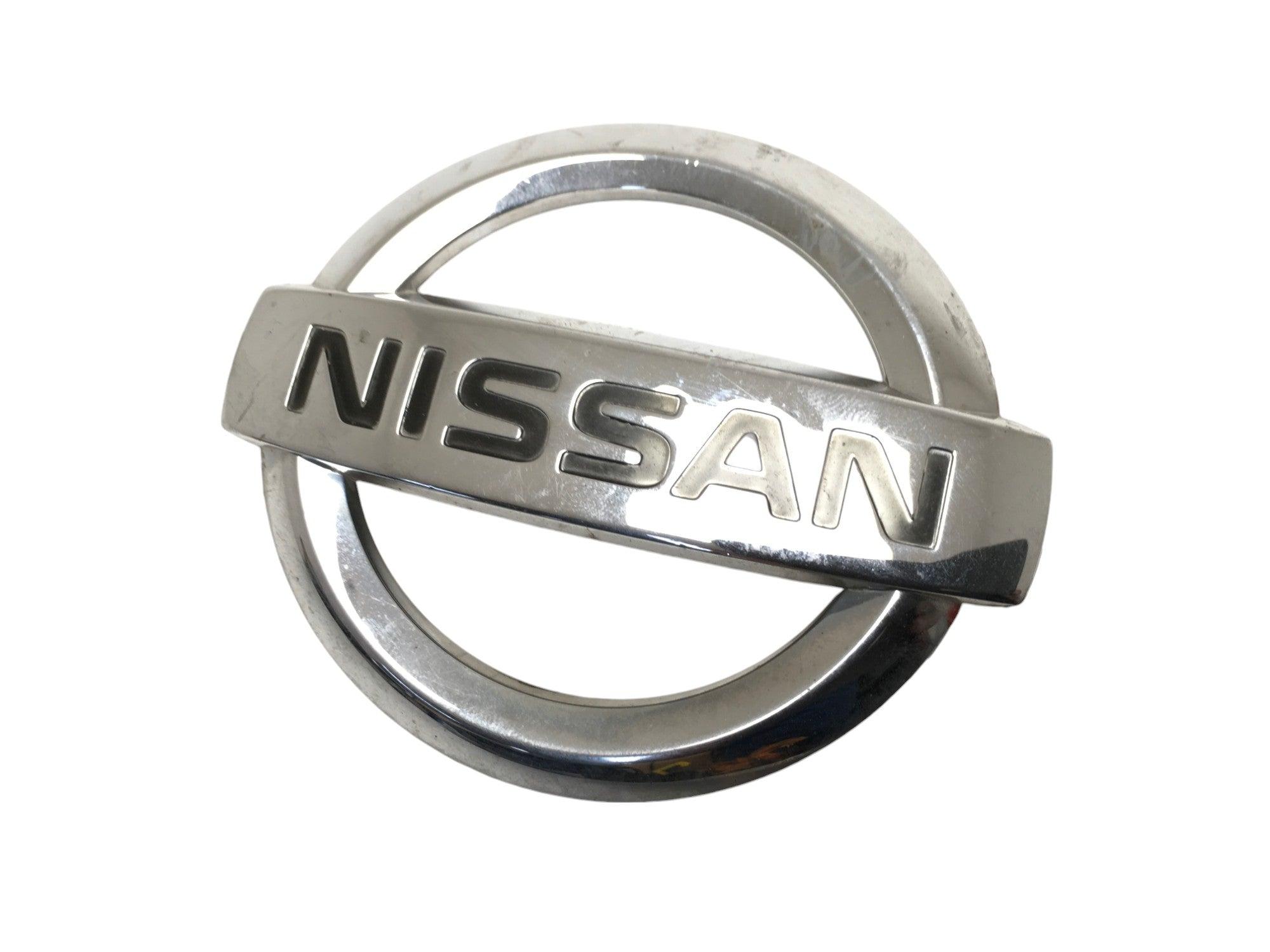 Emblema marca Nissan Qashqai J10 - 90890JD000