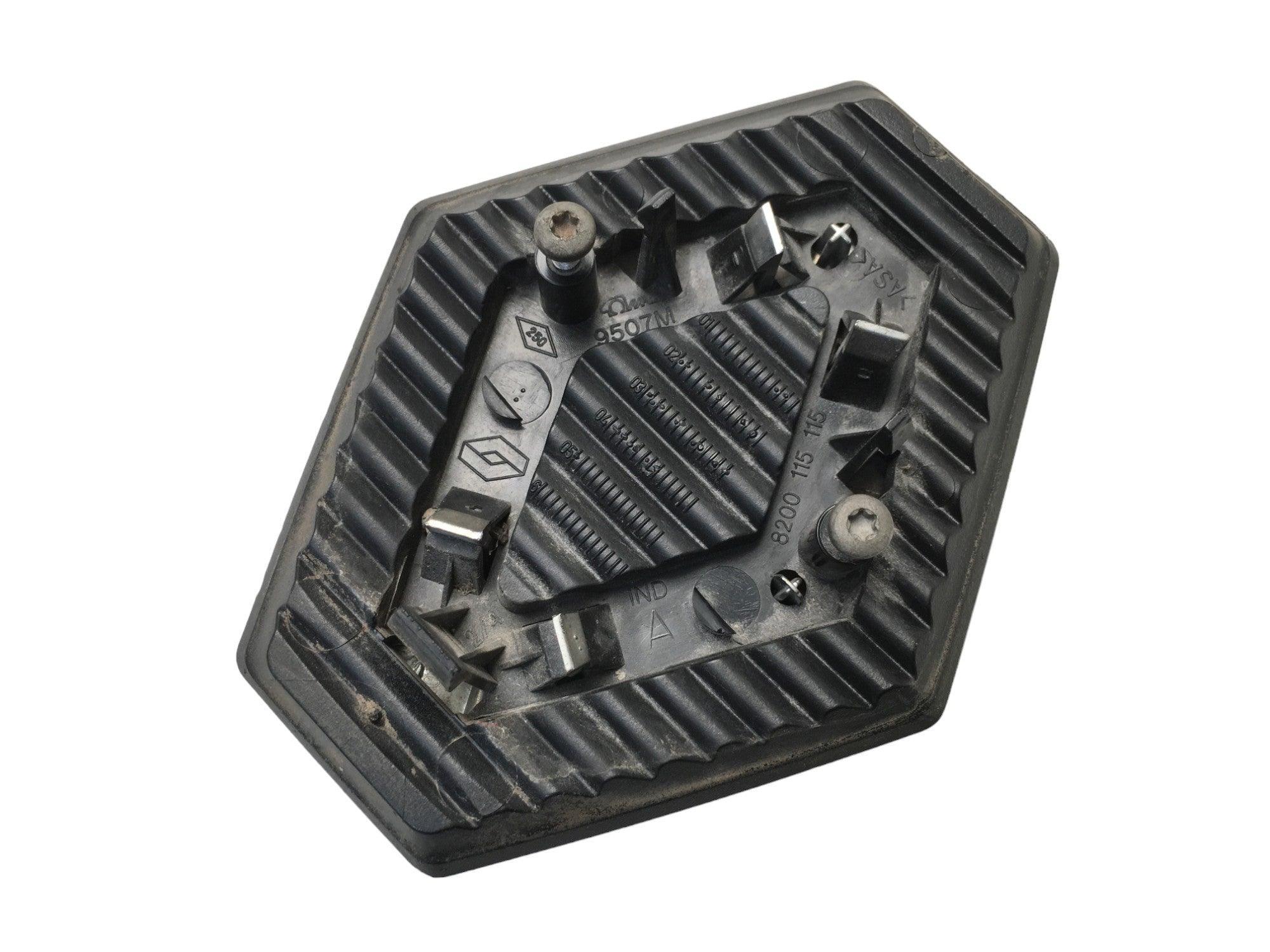 Emblema marca Renault 8200115115 - 8200115115