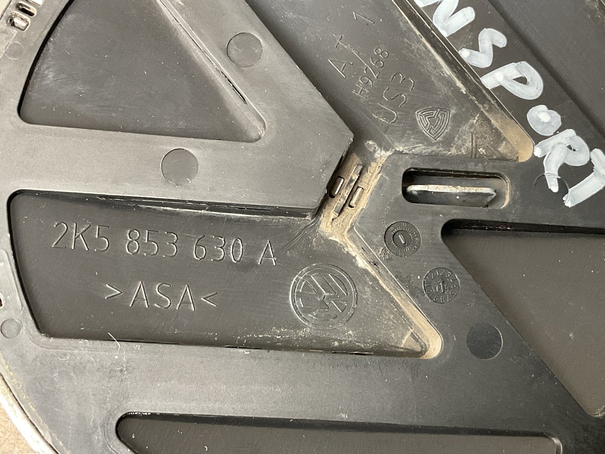 Emblema Marca VW Caddy 2003 - 2020 - 2K5853630A