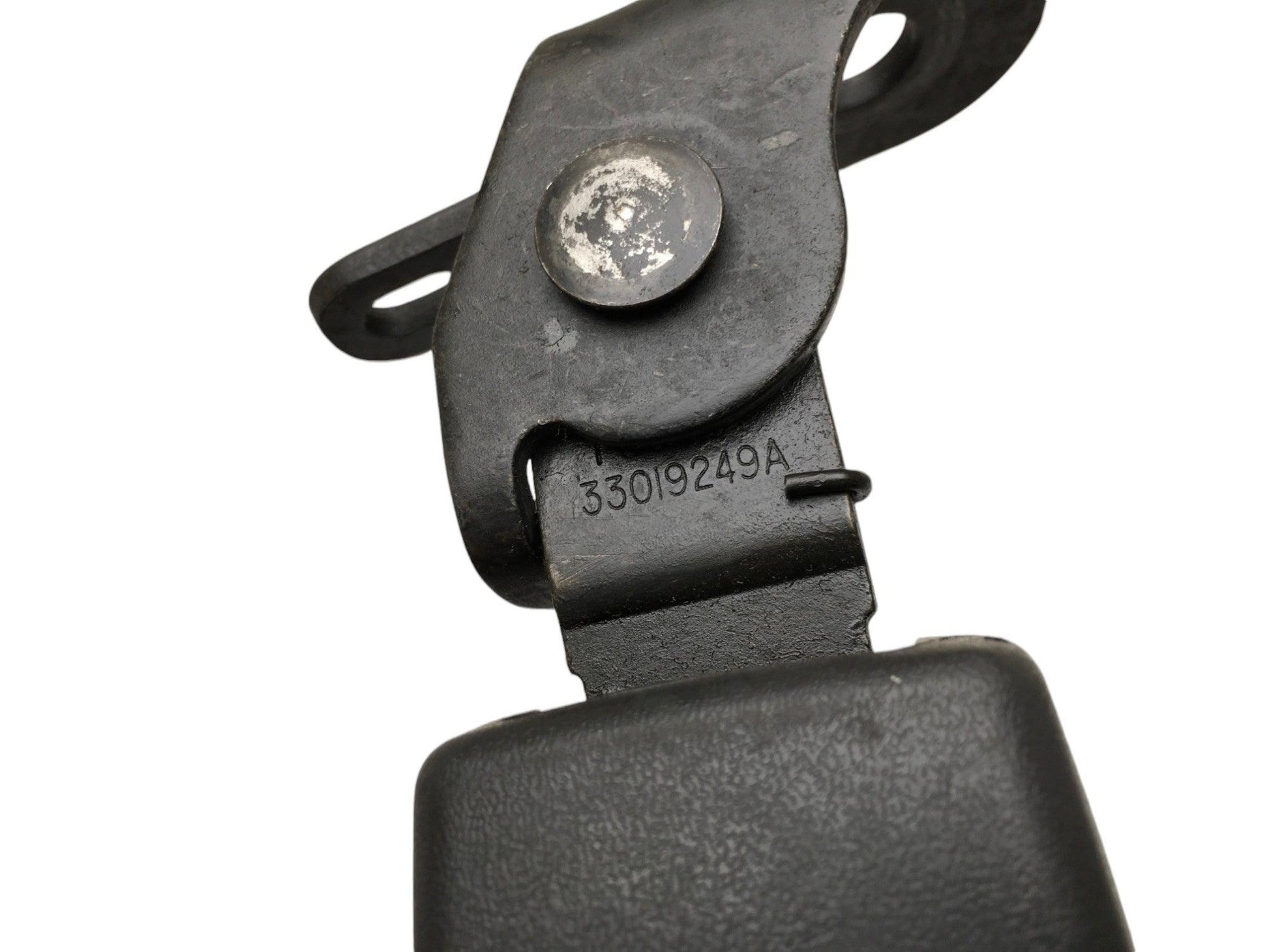 Enganche cinturon tra izq Jeep Cherokee KJ - 33019249A