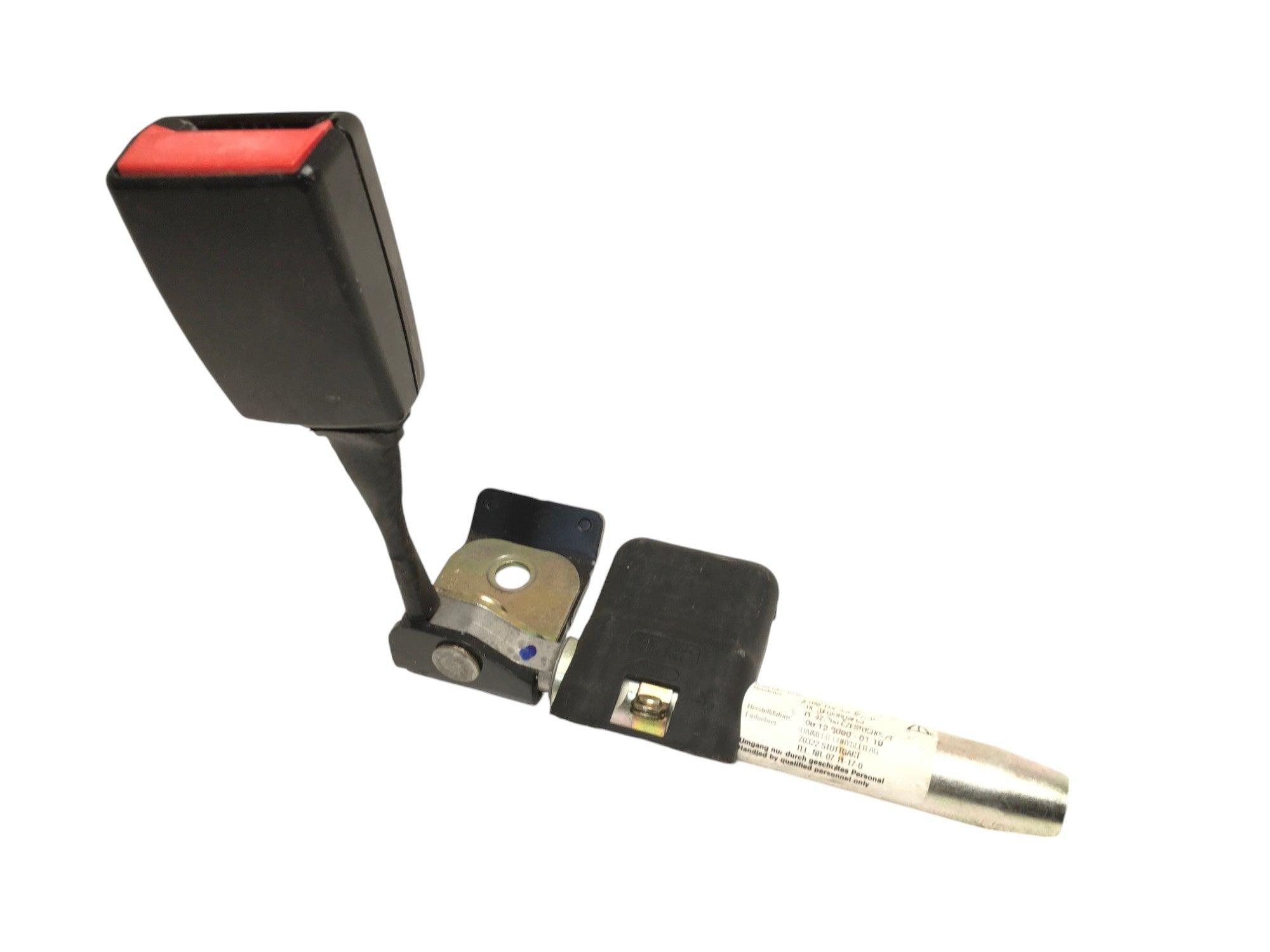 Enganche cinturon tra izq Mercedes W203 - A2038681339 _