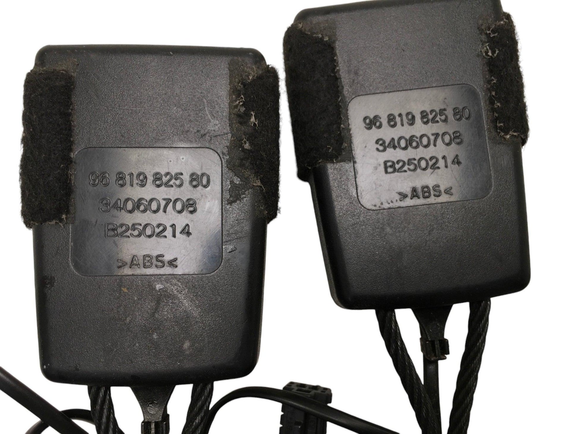 Enganche cinturon traseros Peugeot 5008 I - 9681982580