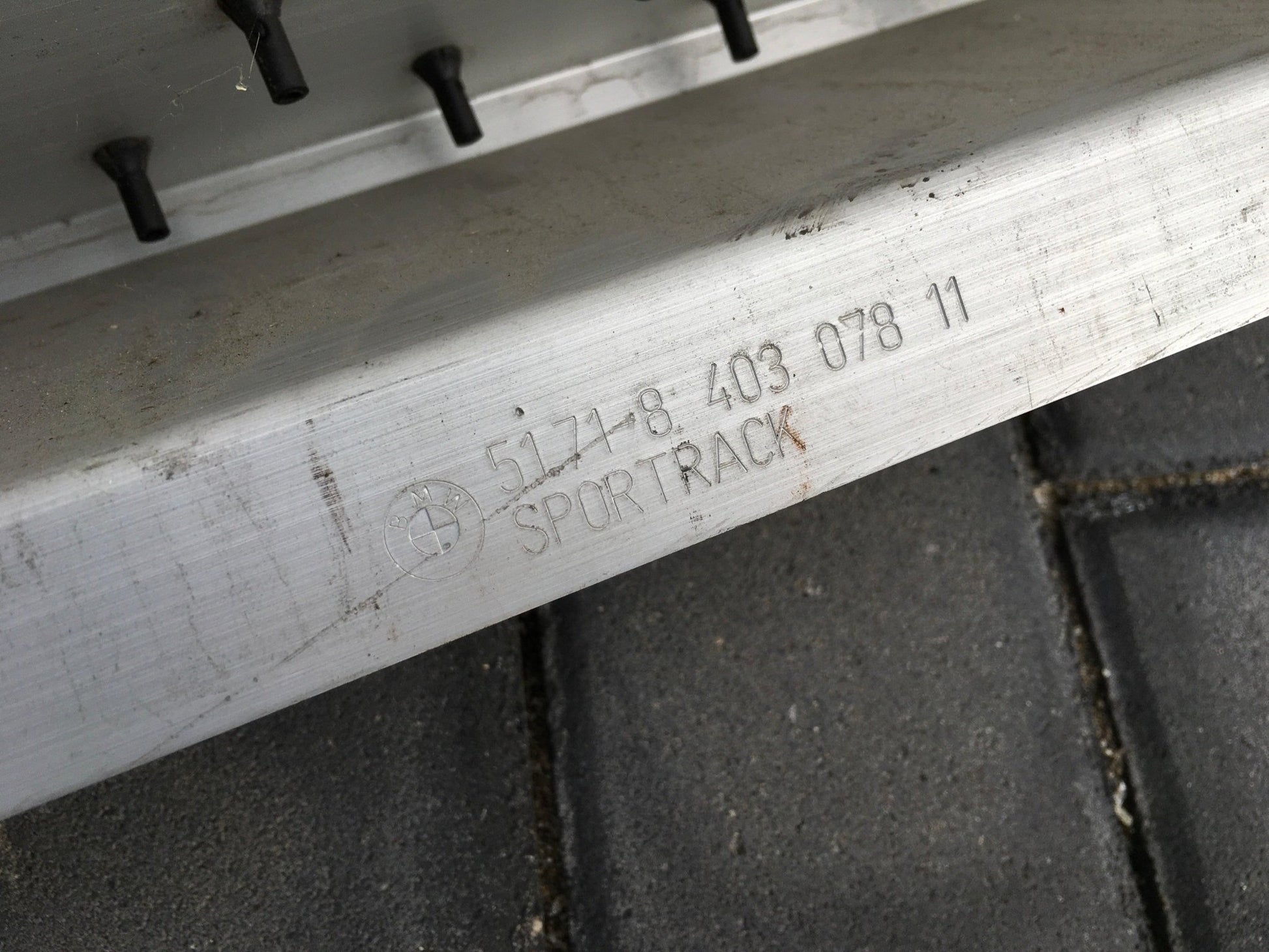 Estribera derecha BMW X5 E53 - 5171840307811