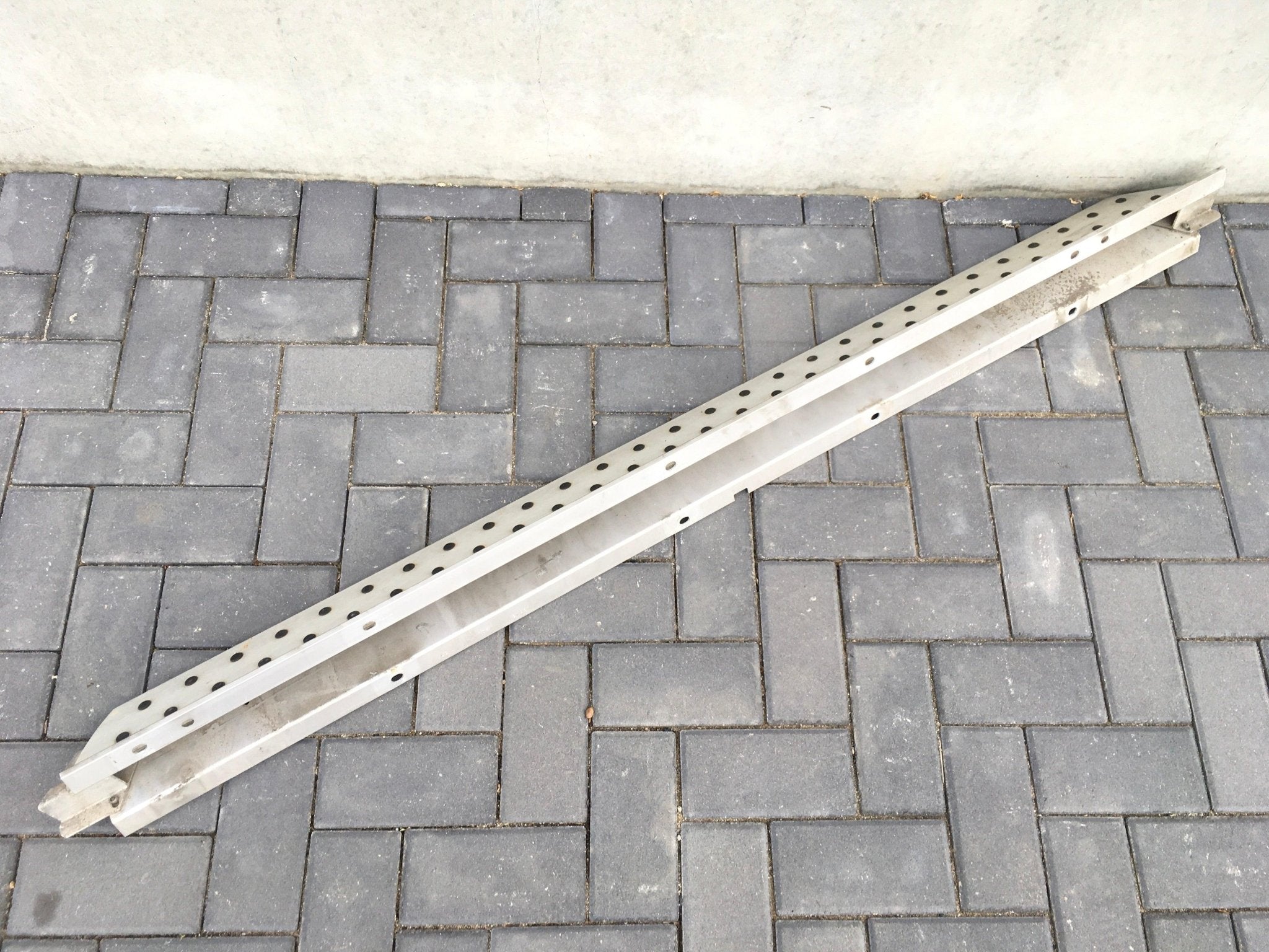 Estribera izquierda BMW X5 E53 - 5171840307708