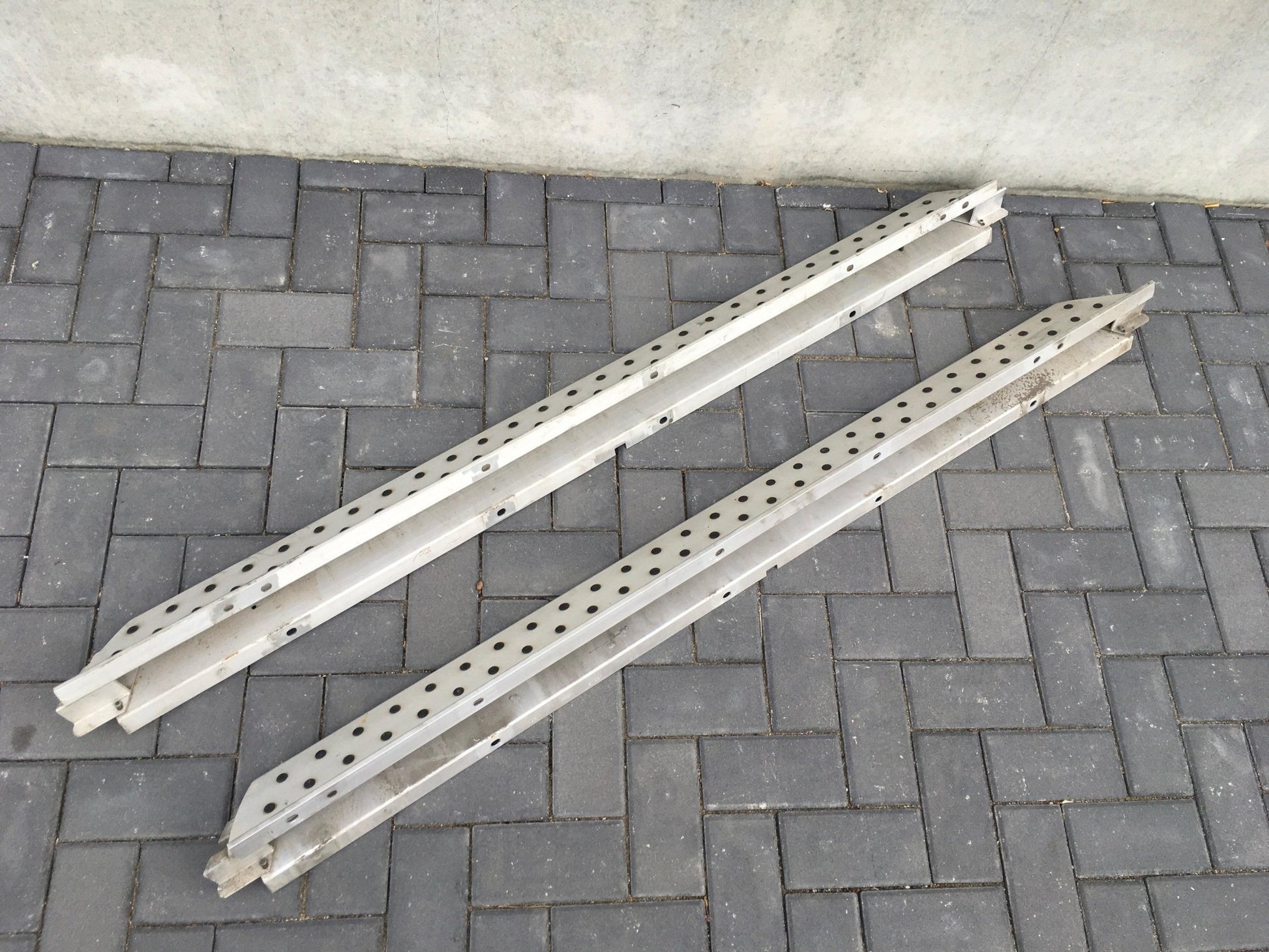 Estribera izquierda BMW X5 E53 - 5171840307708