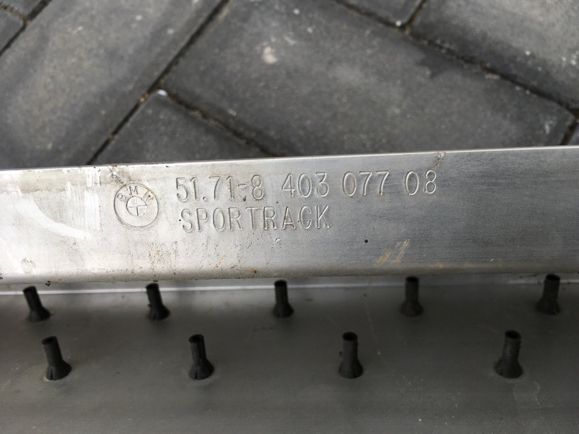 Estribera izquierda BMW X5 E53 - 5171840307708