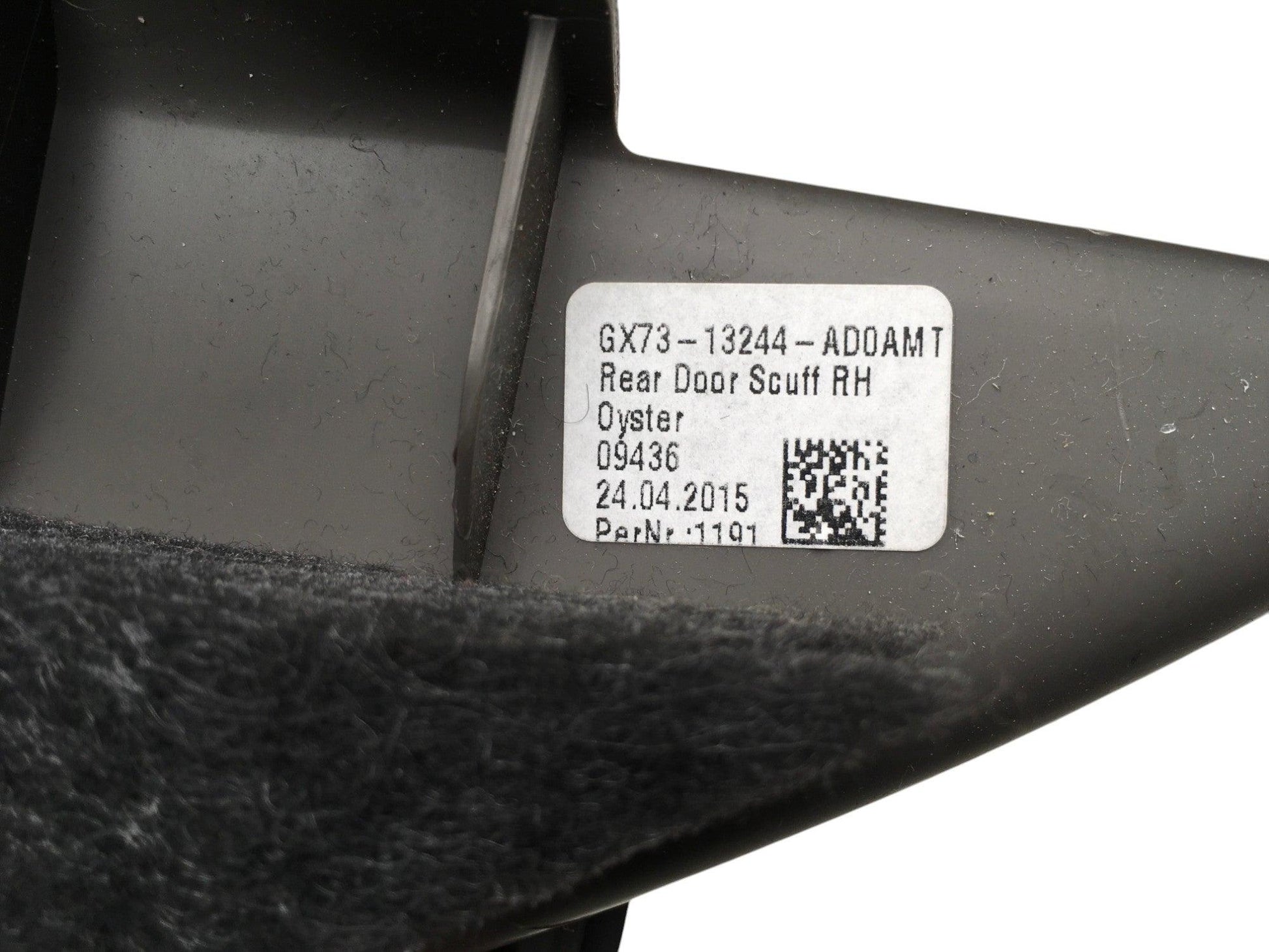 Estribo tra dcho Jaguar XE - GX7313244A