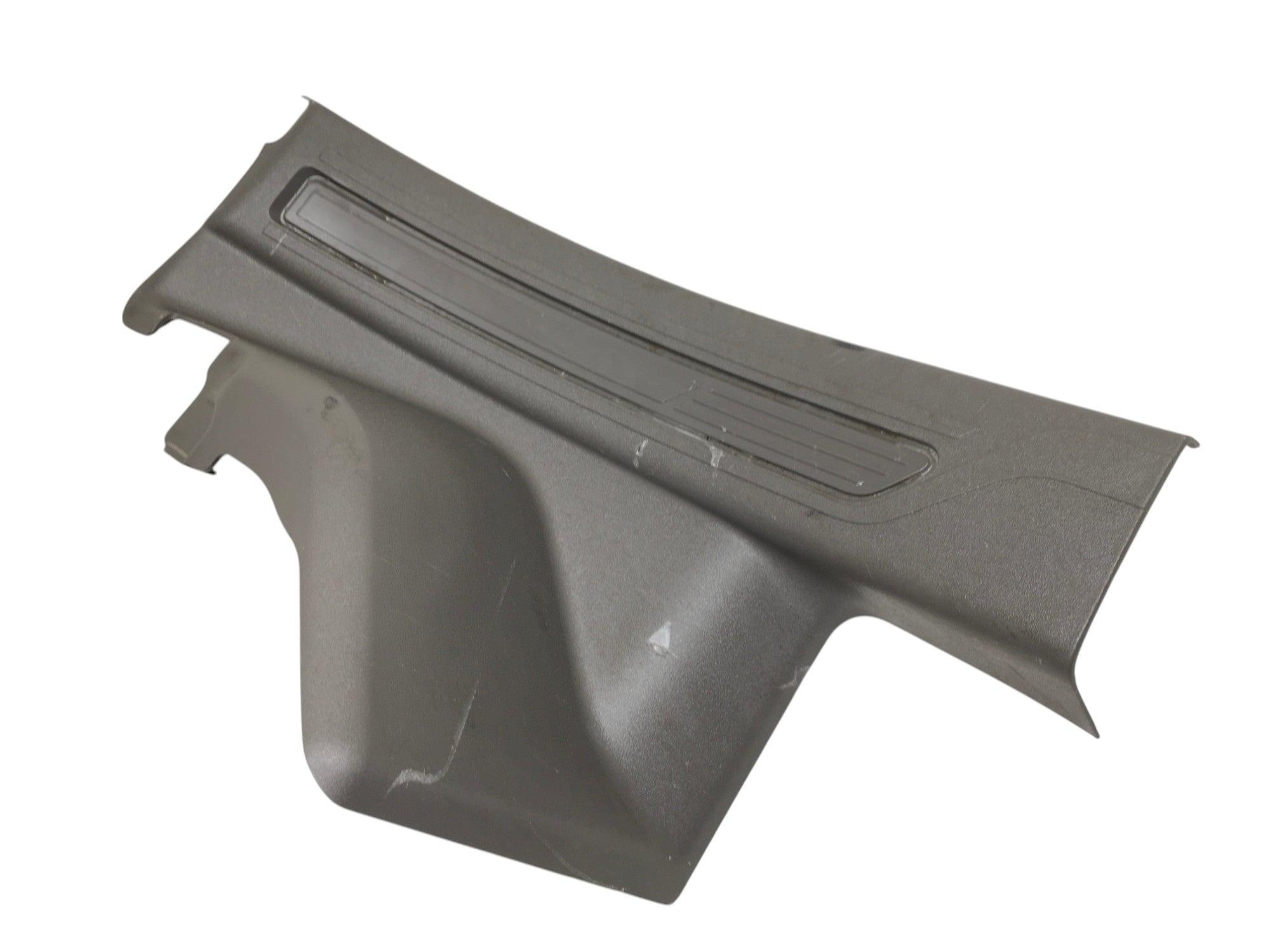 Estribo tra izq Jaguar XE - GX7313245A