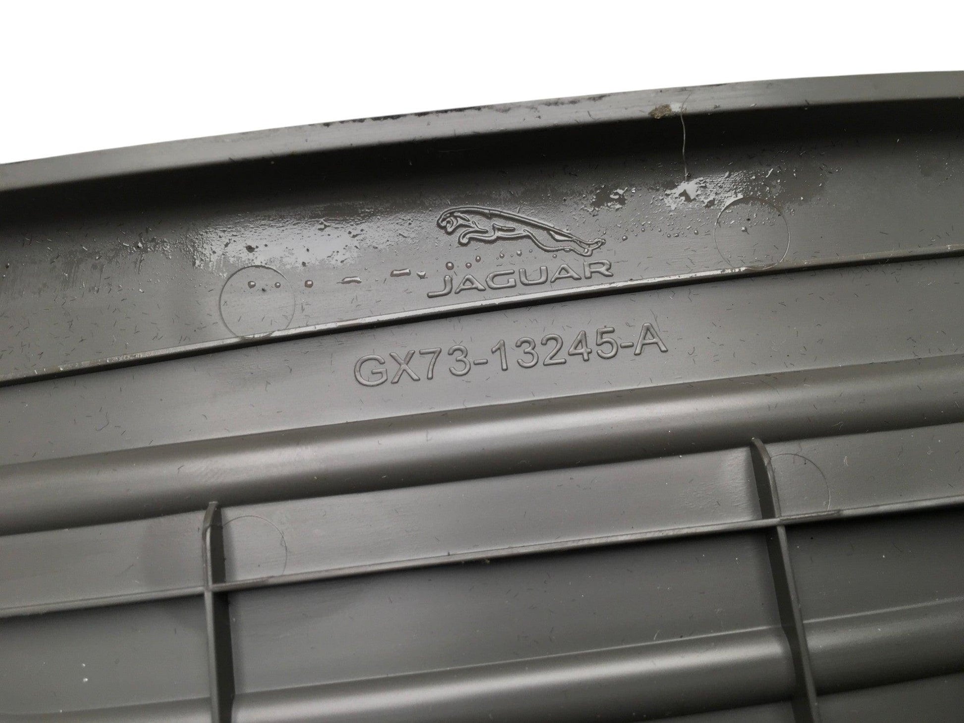 Estribo tra izq Jaguar XE - GX7313245A