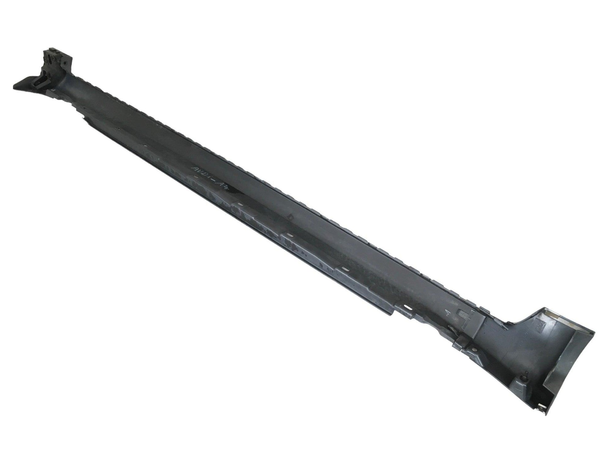 Faldon derecho Audi A4 B7 - 8E0853860