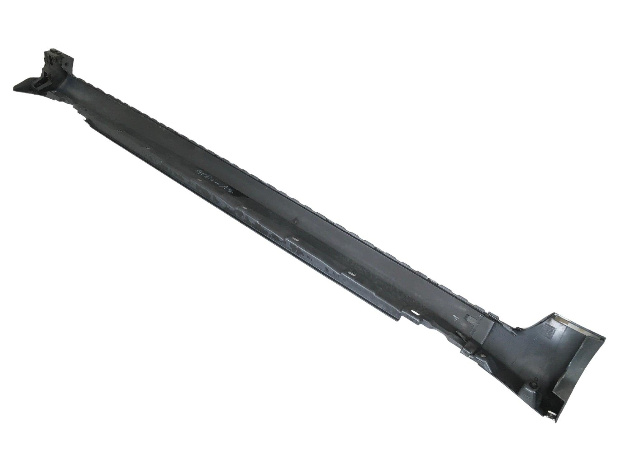 Faldon derecho Audi A4 B7 - 8E0853860